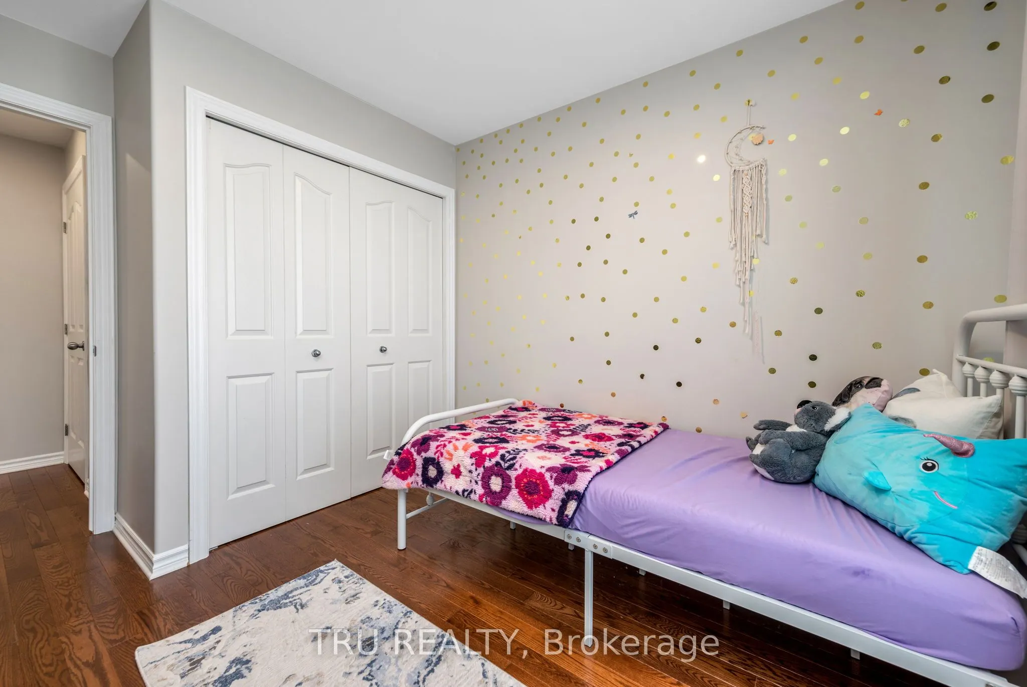 960 Linaria Walk