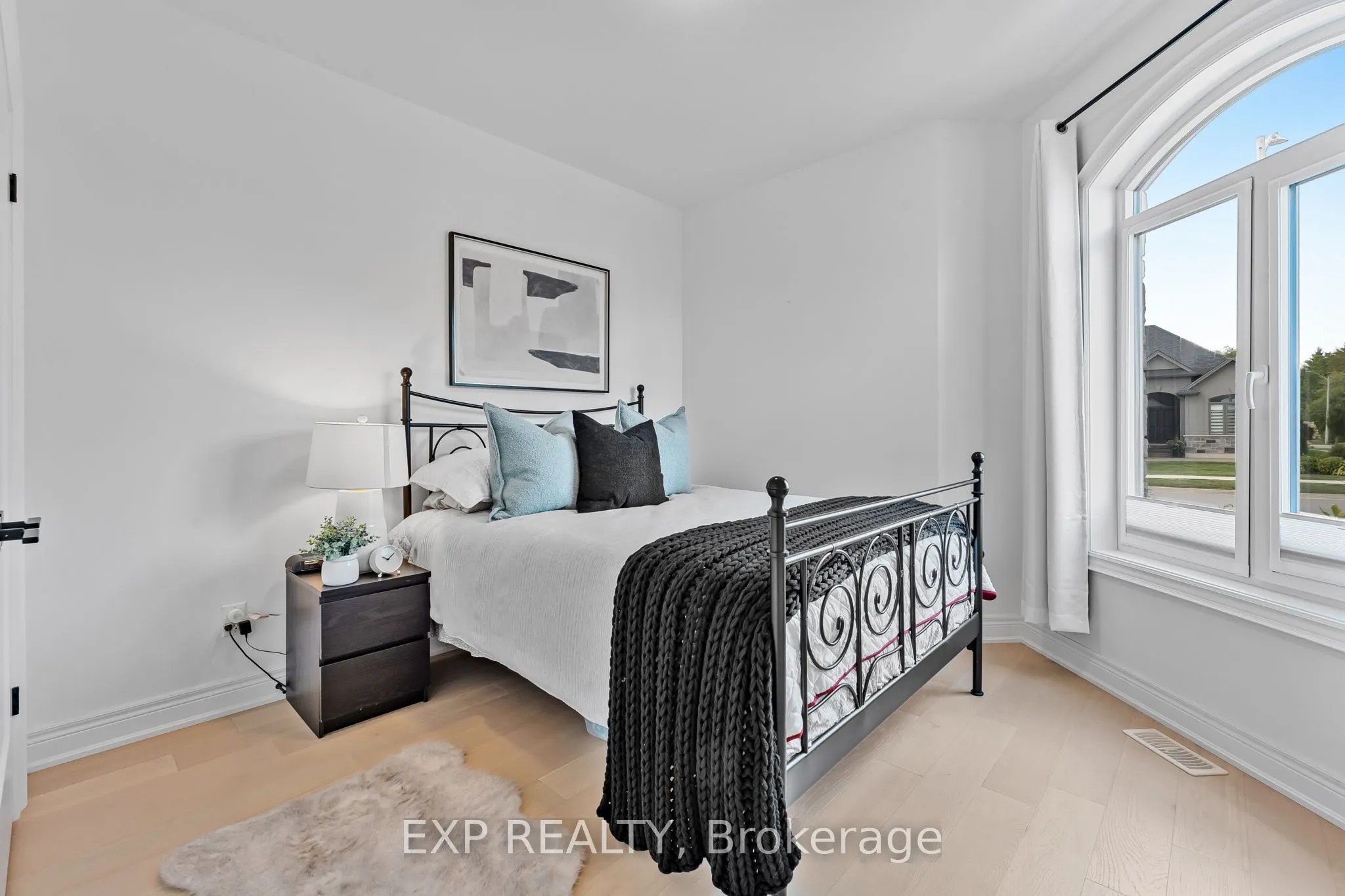 4242 Village Creek Drive