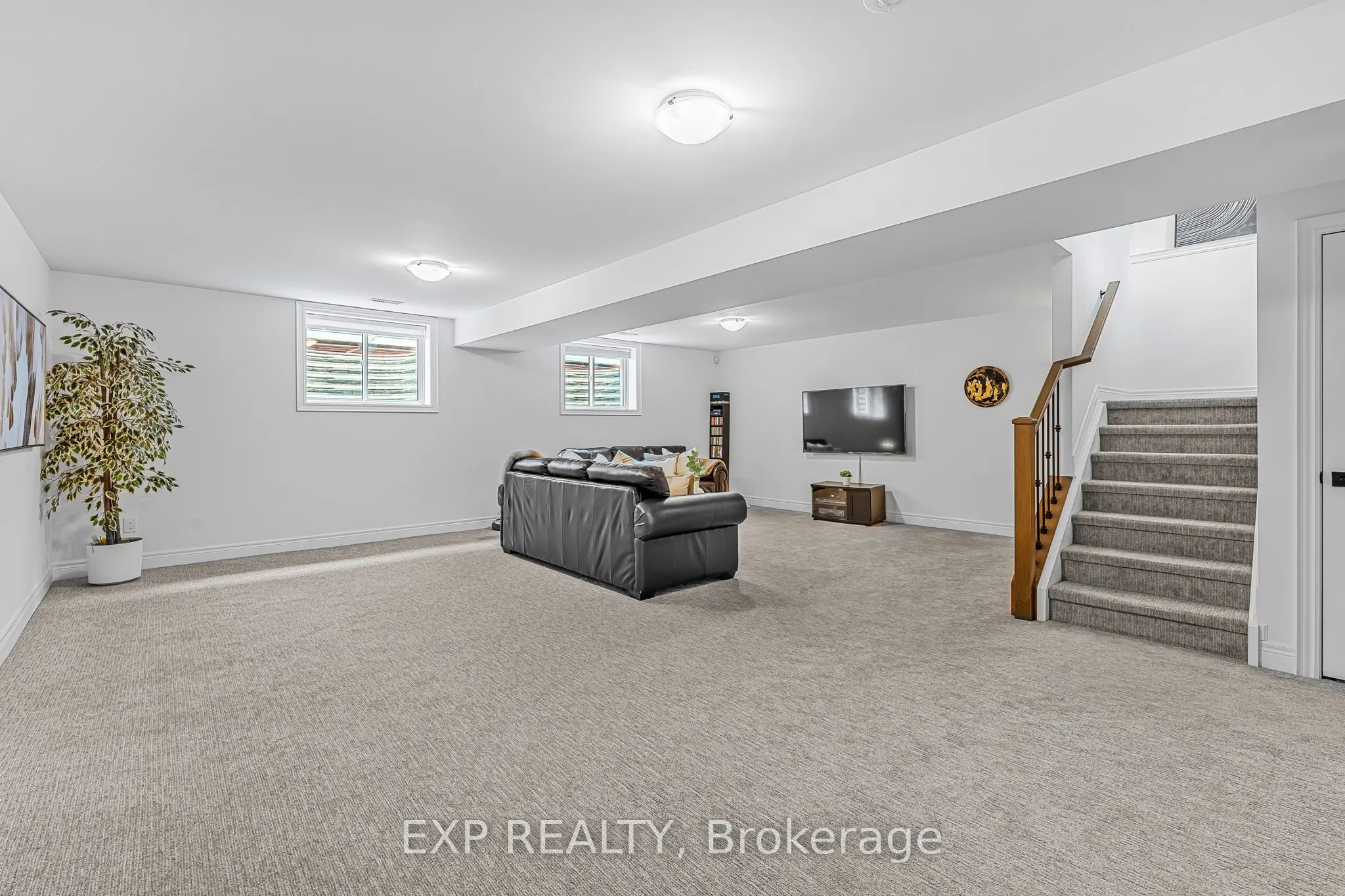 4242 Village Creek Drive