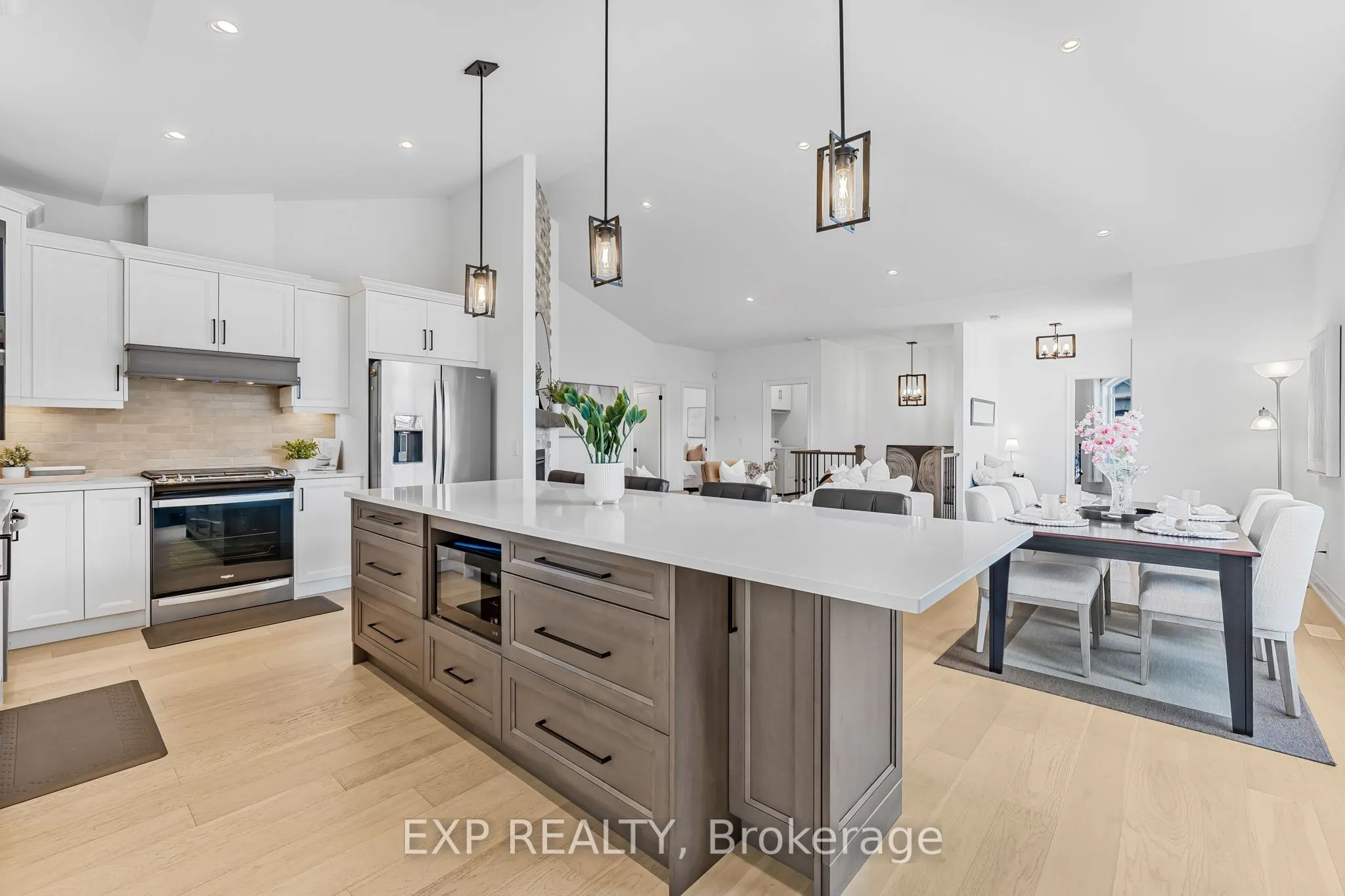 4242 Village Creek Drive