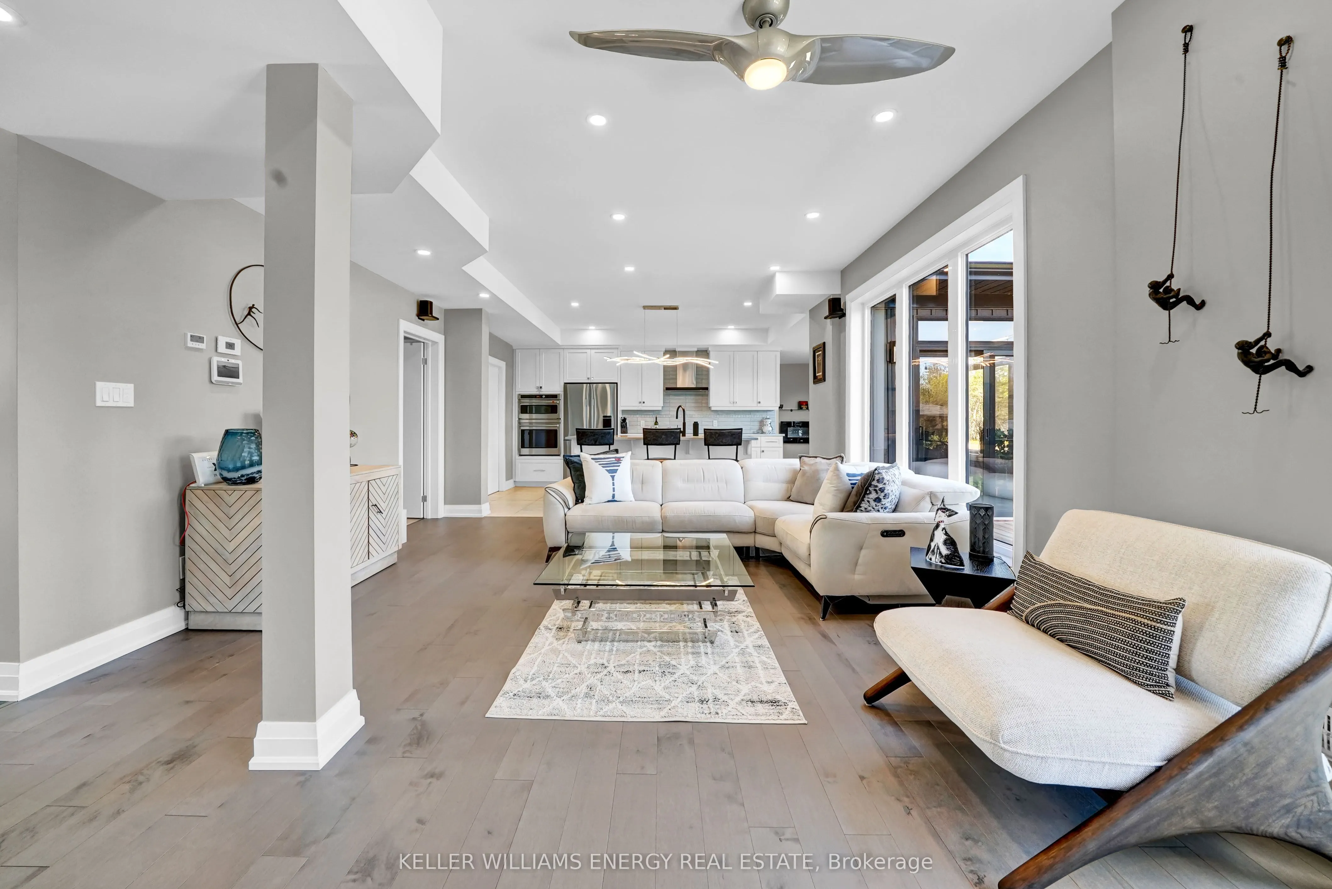 108 Foster Road