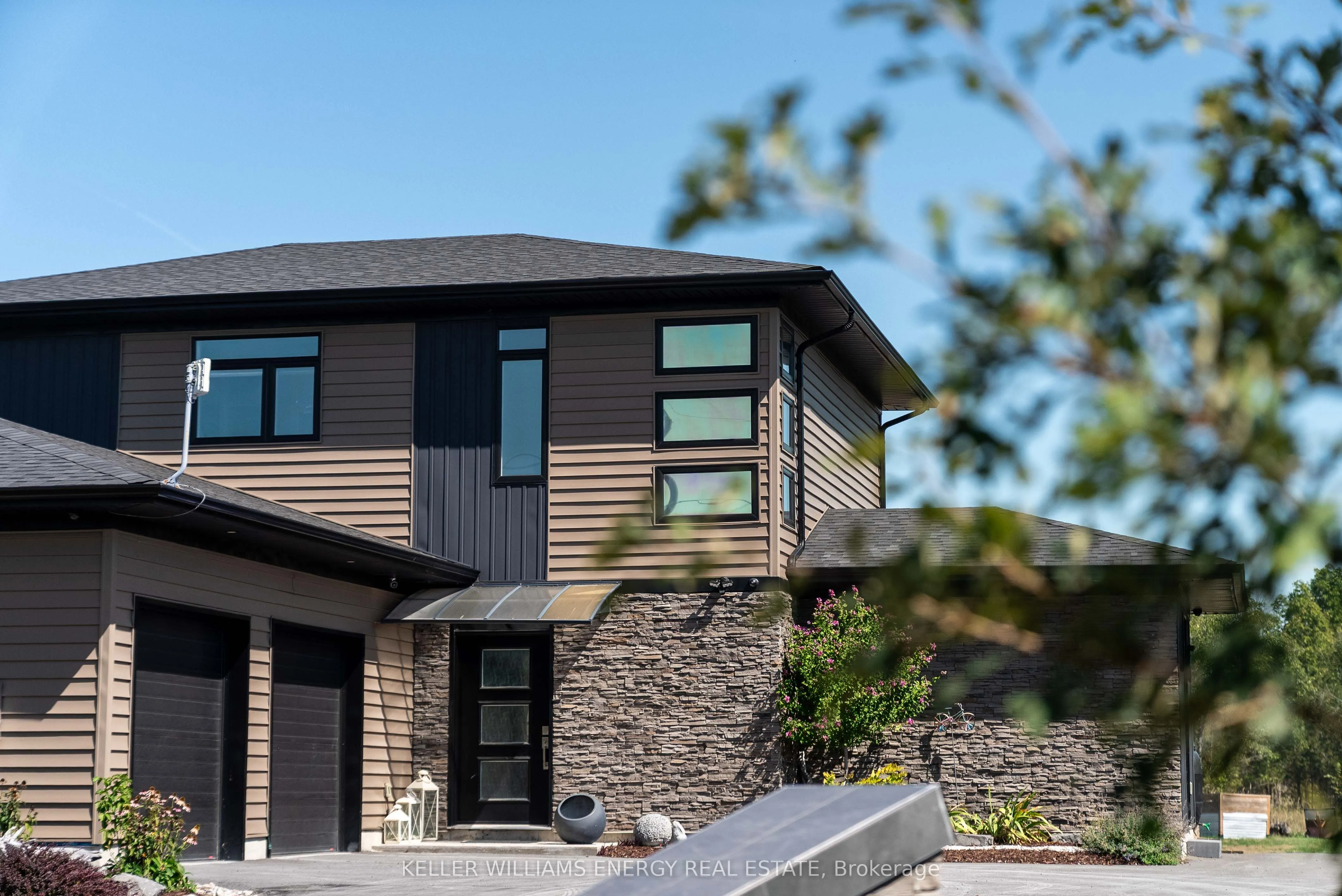 108 Foster Road