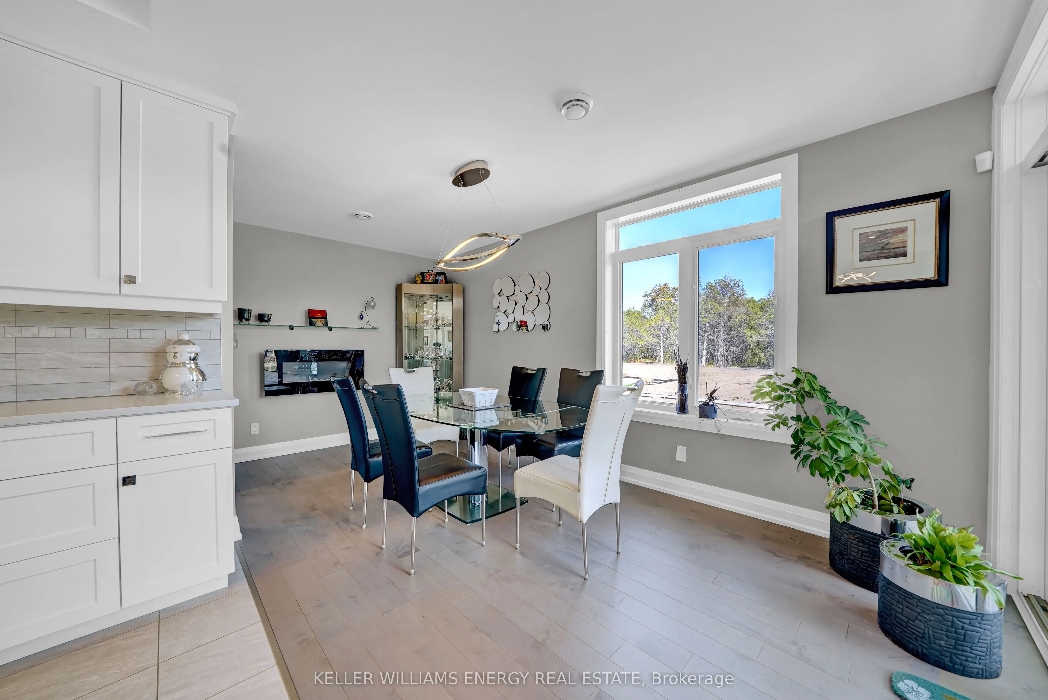 108 Foster Road