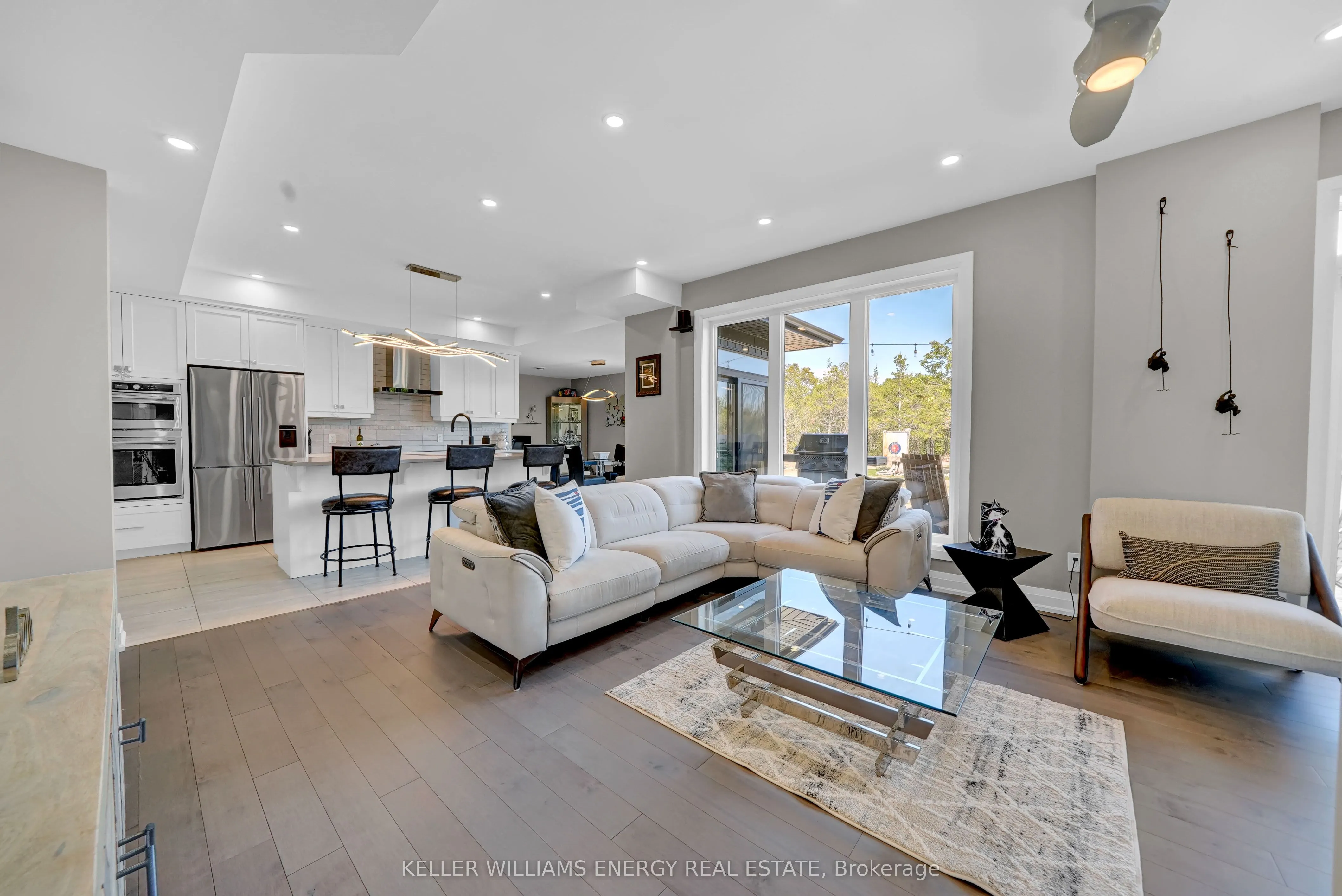 108 Foster Road