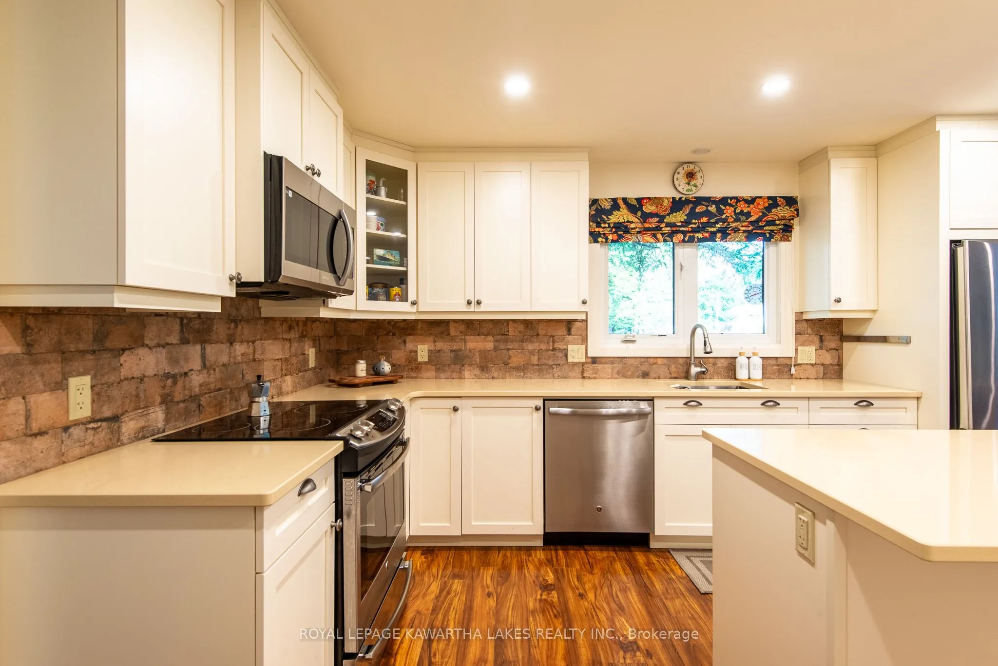 78 Riverbank Road
