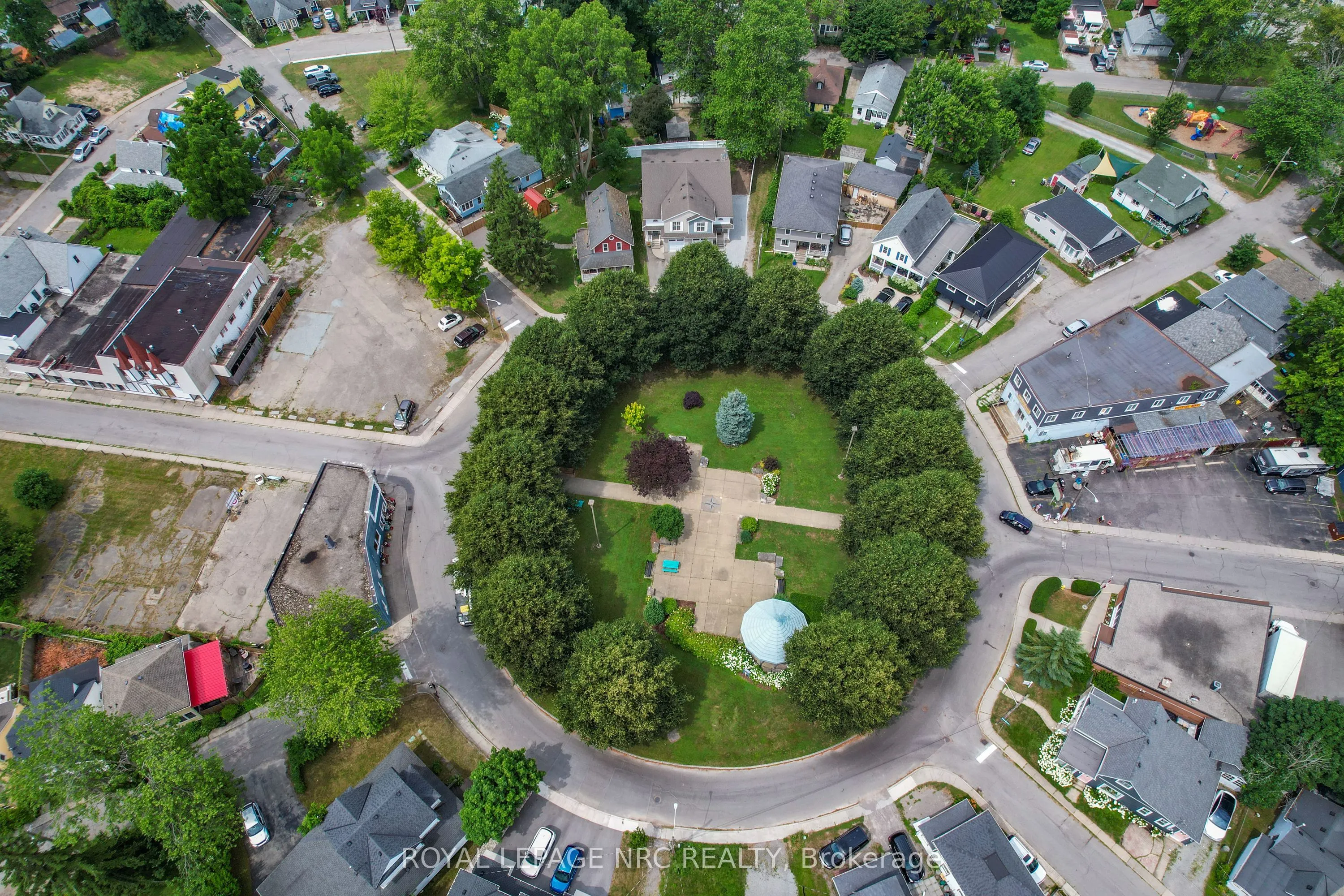 56 Queens Circle