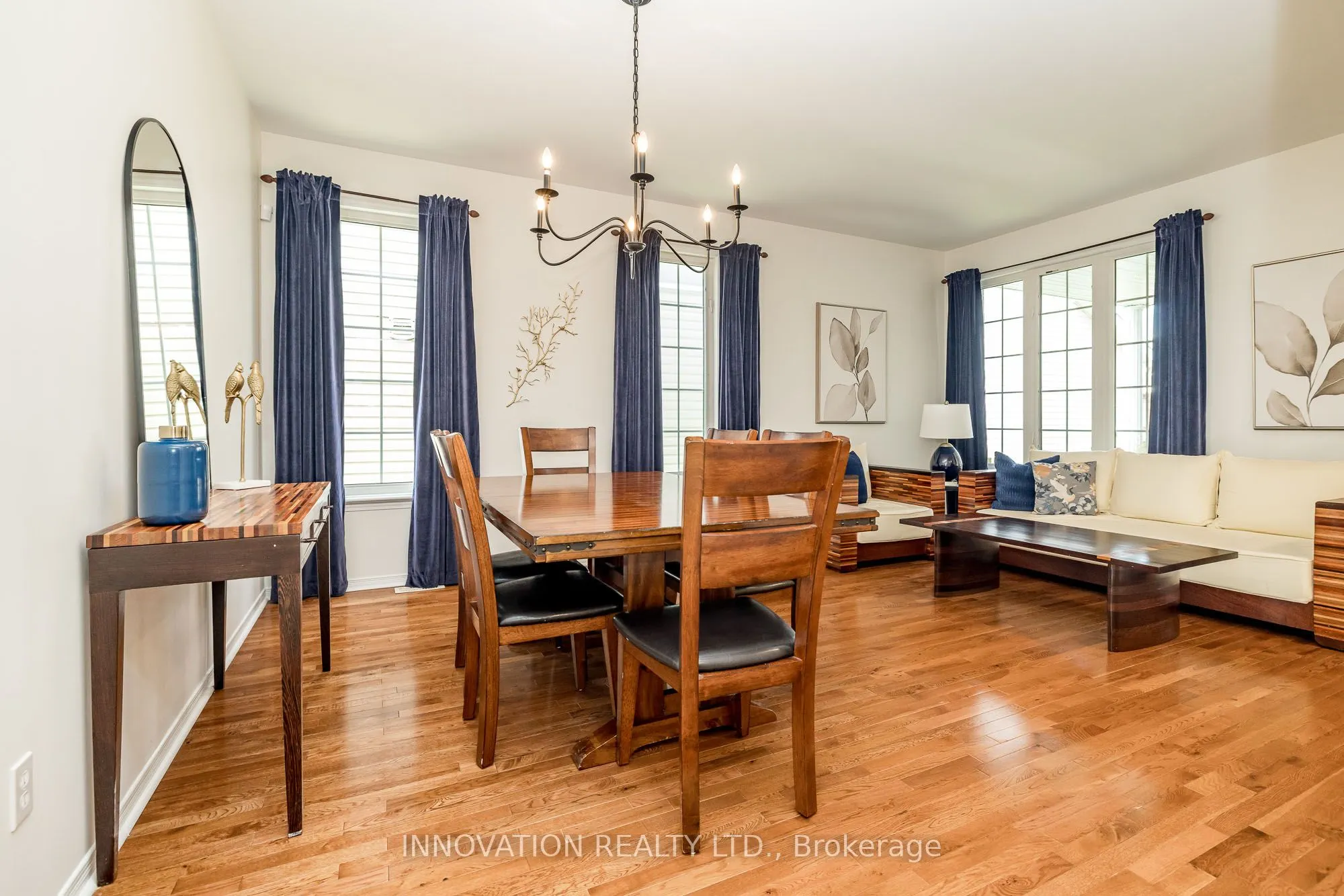 324 Rustic Hills Crescent