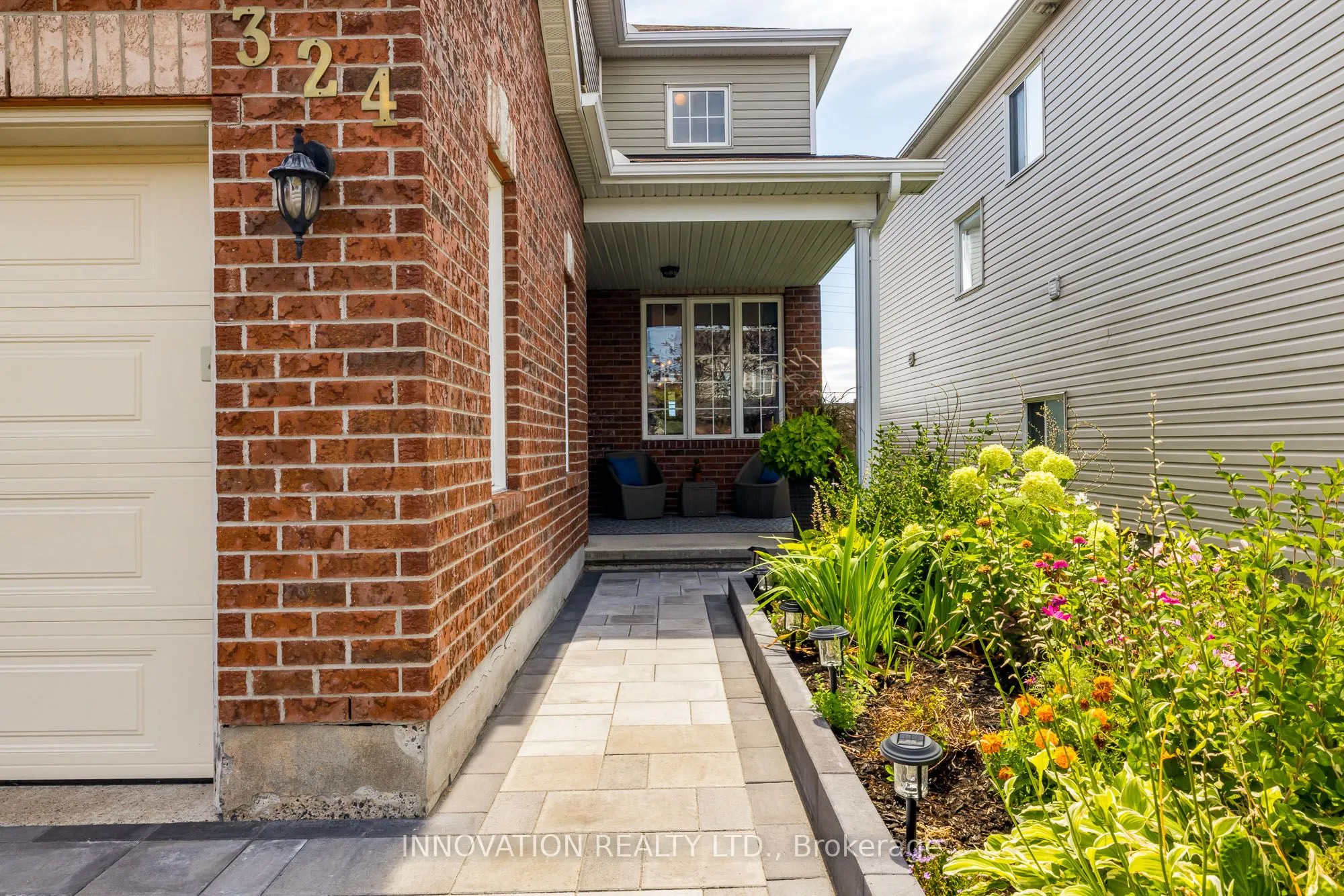 324 Rustic Hills Crescent