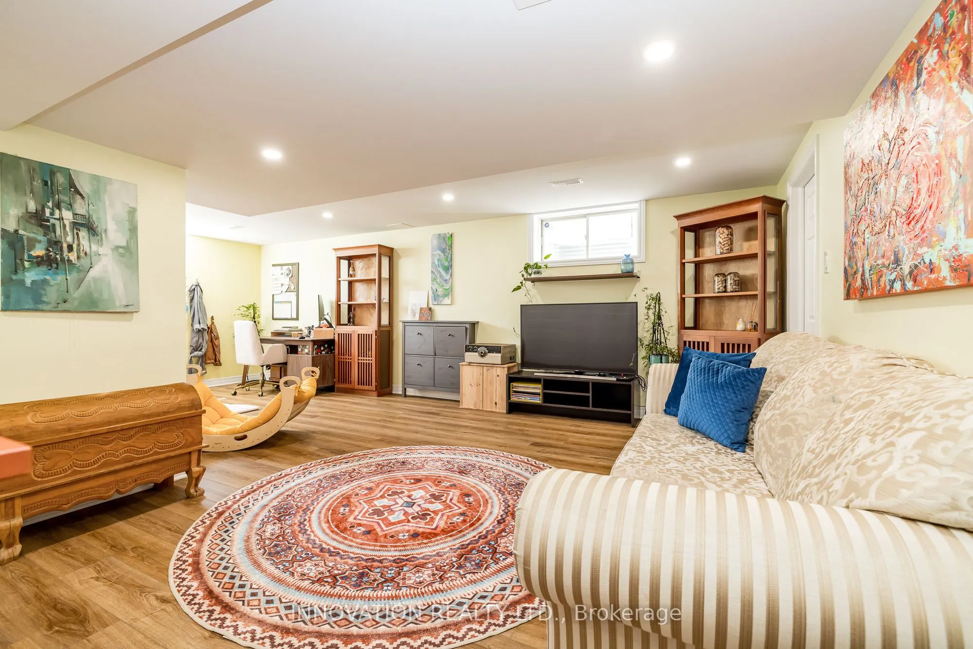 324 Rustic Hills Crescent