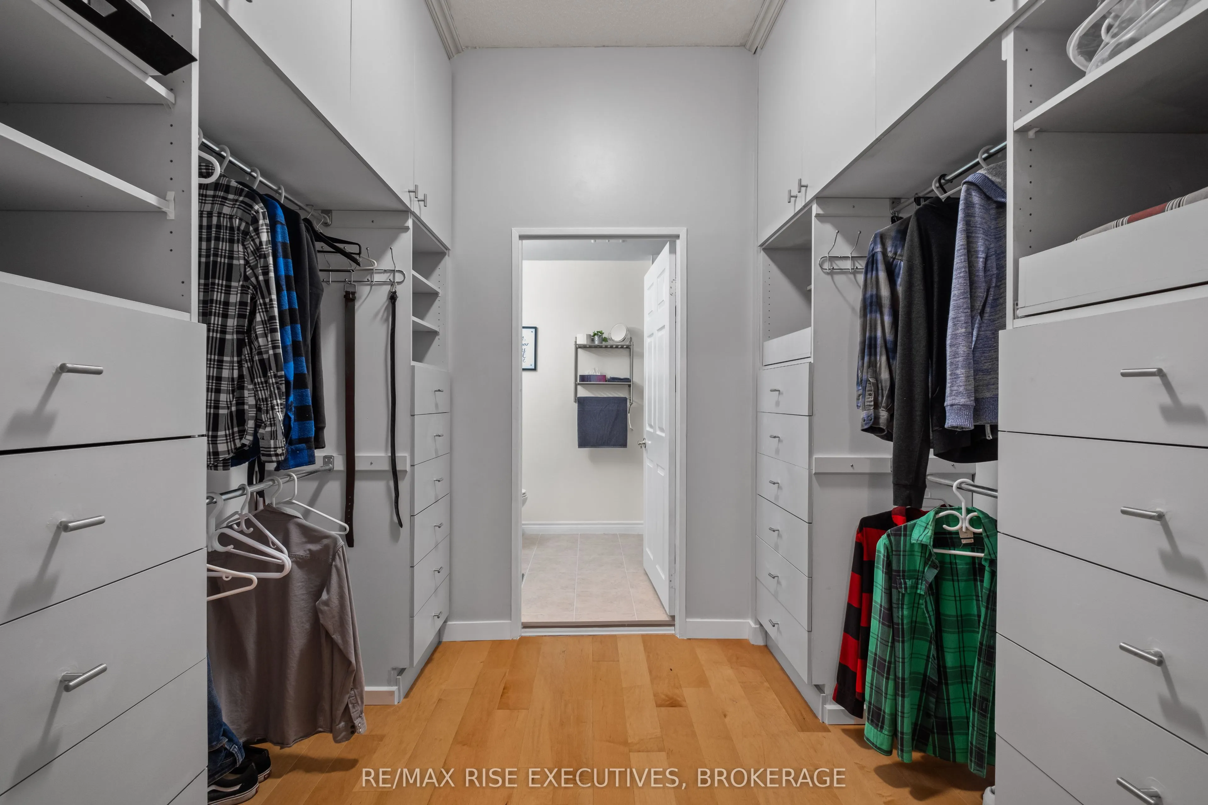 1000 KING Street W, #102