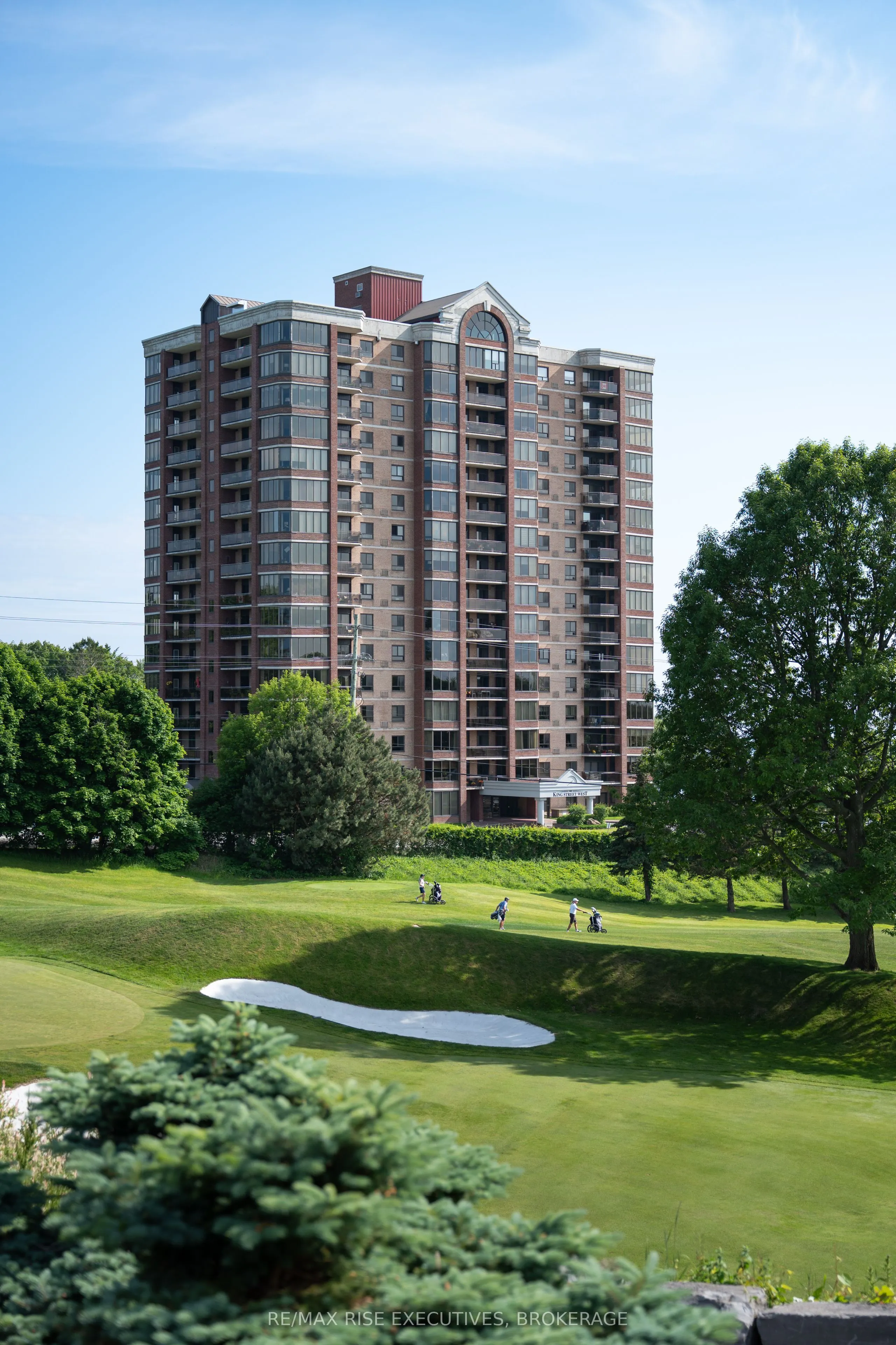 1000 KING Street W, #102