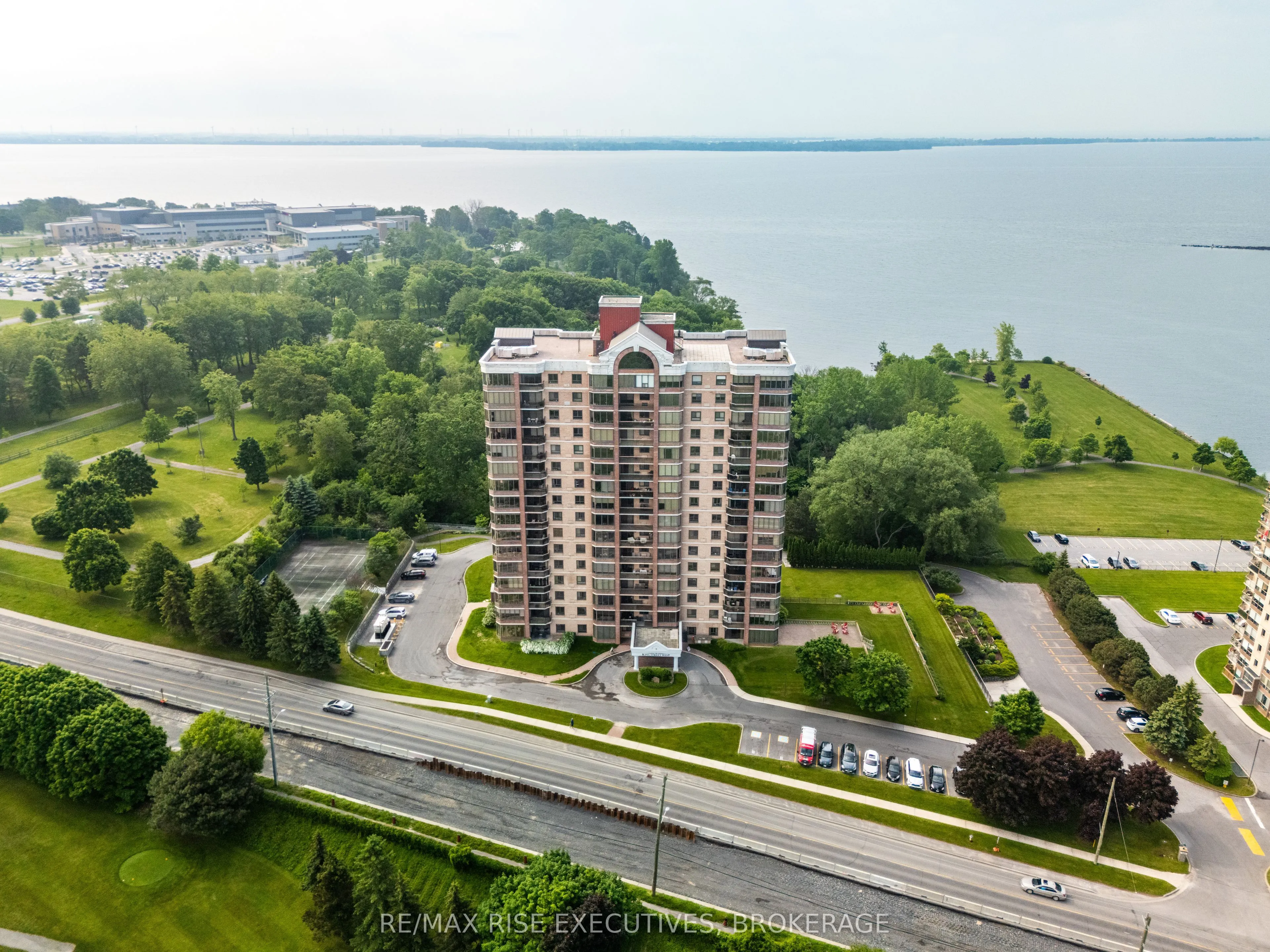 1000 KING Street W, #102