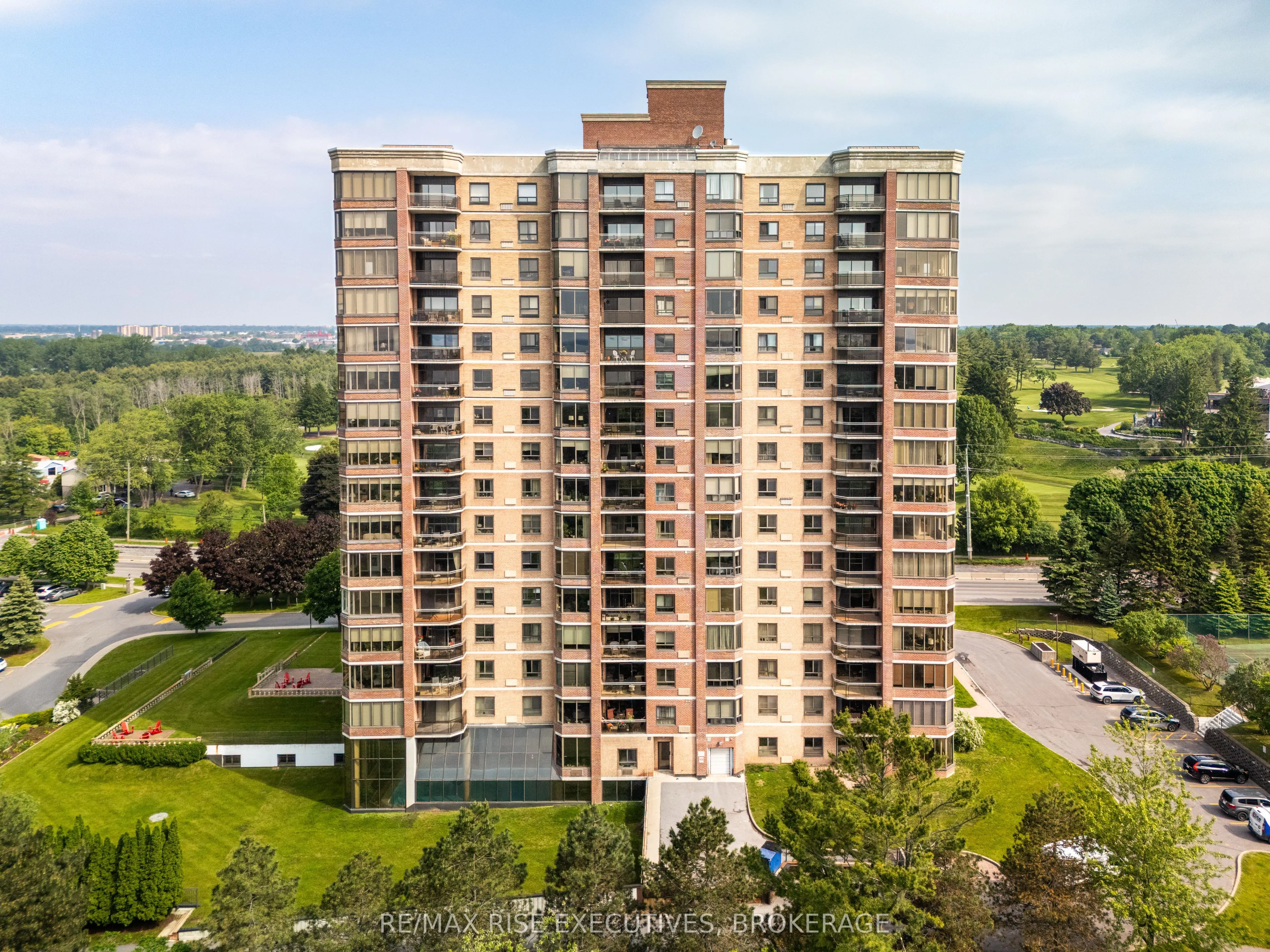 1000 KING Street W, #102