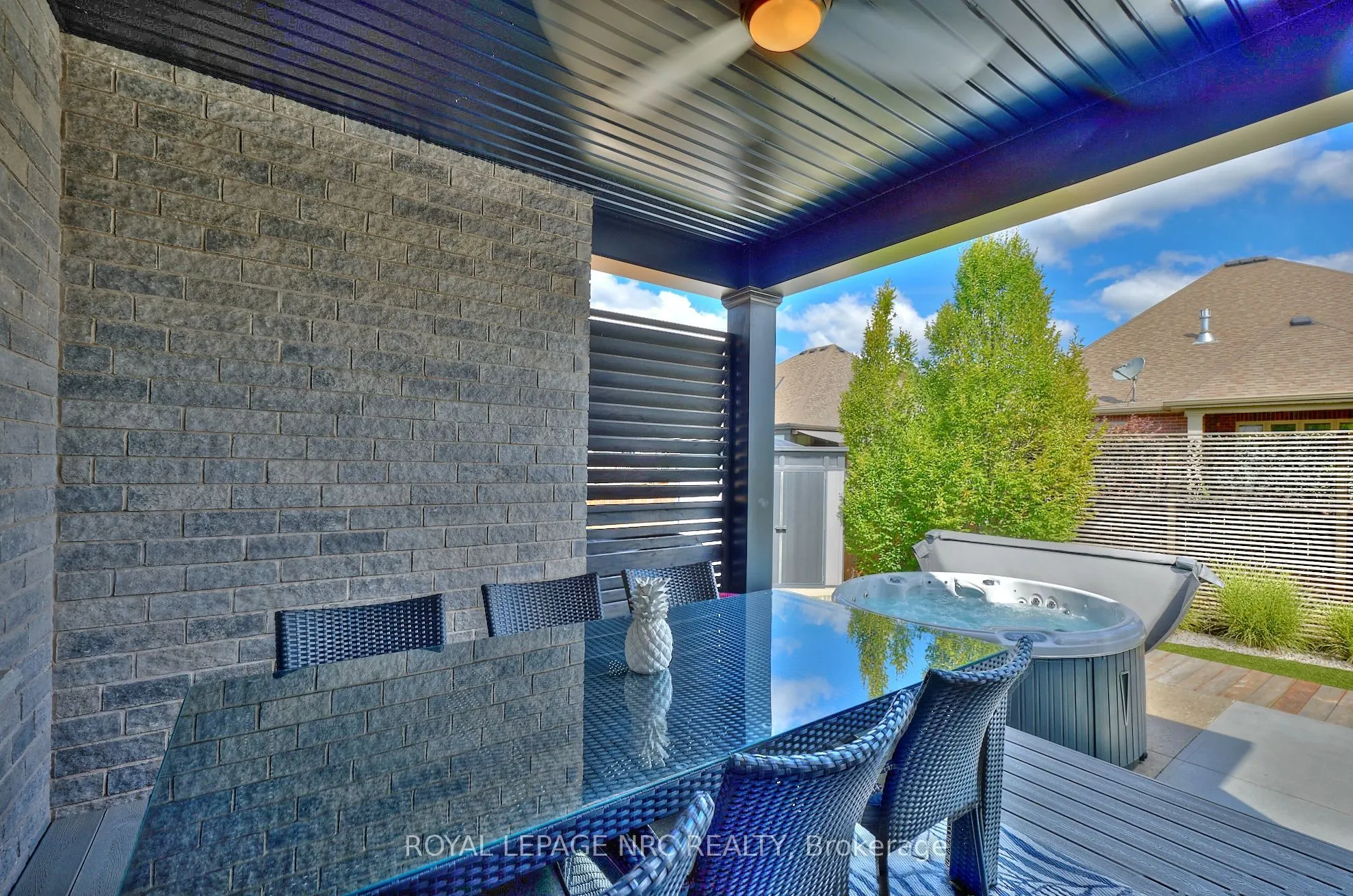 60 Rosewood Crescent
