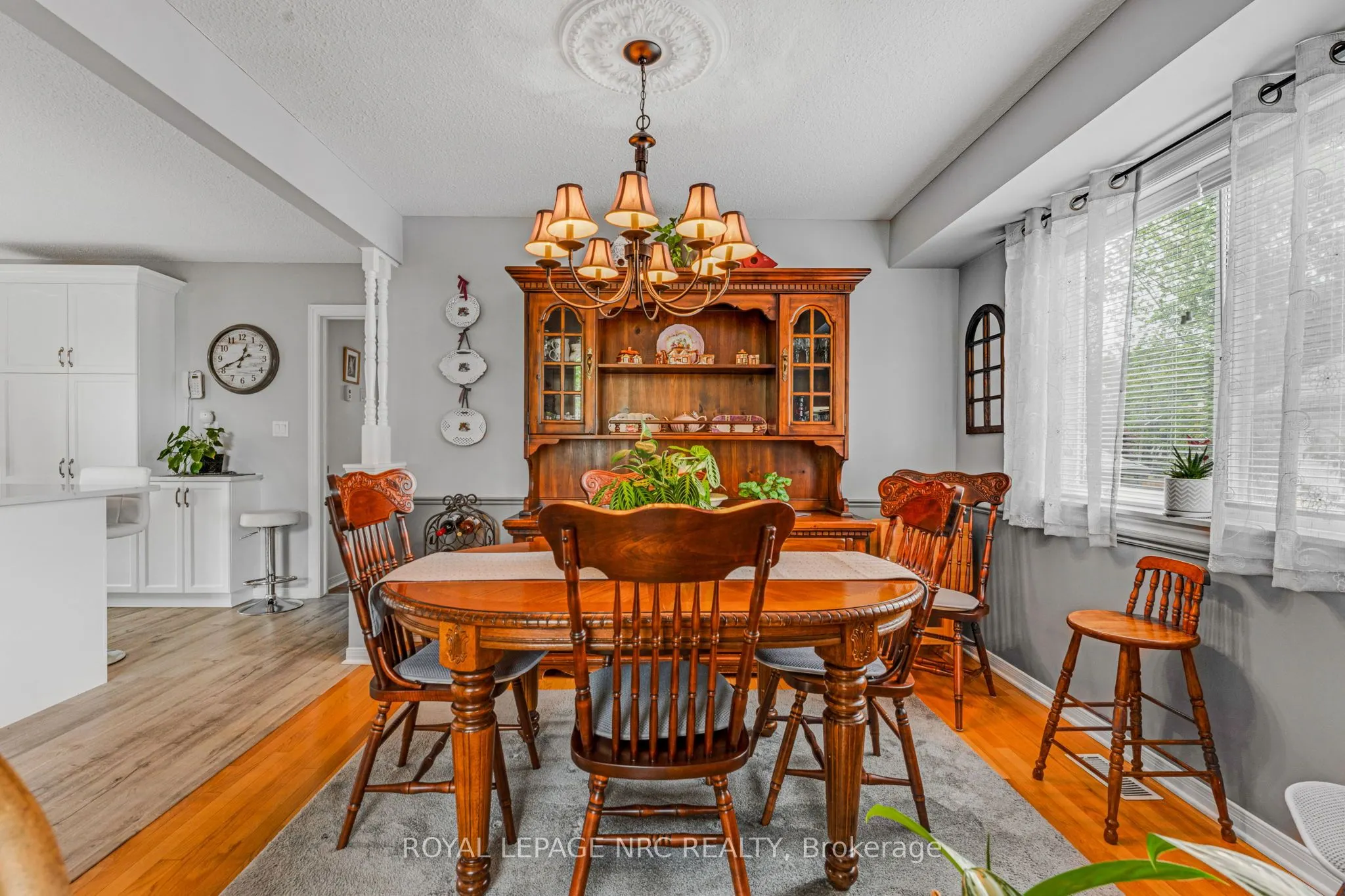 228 Ridge Road S