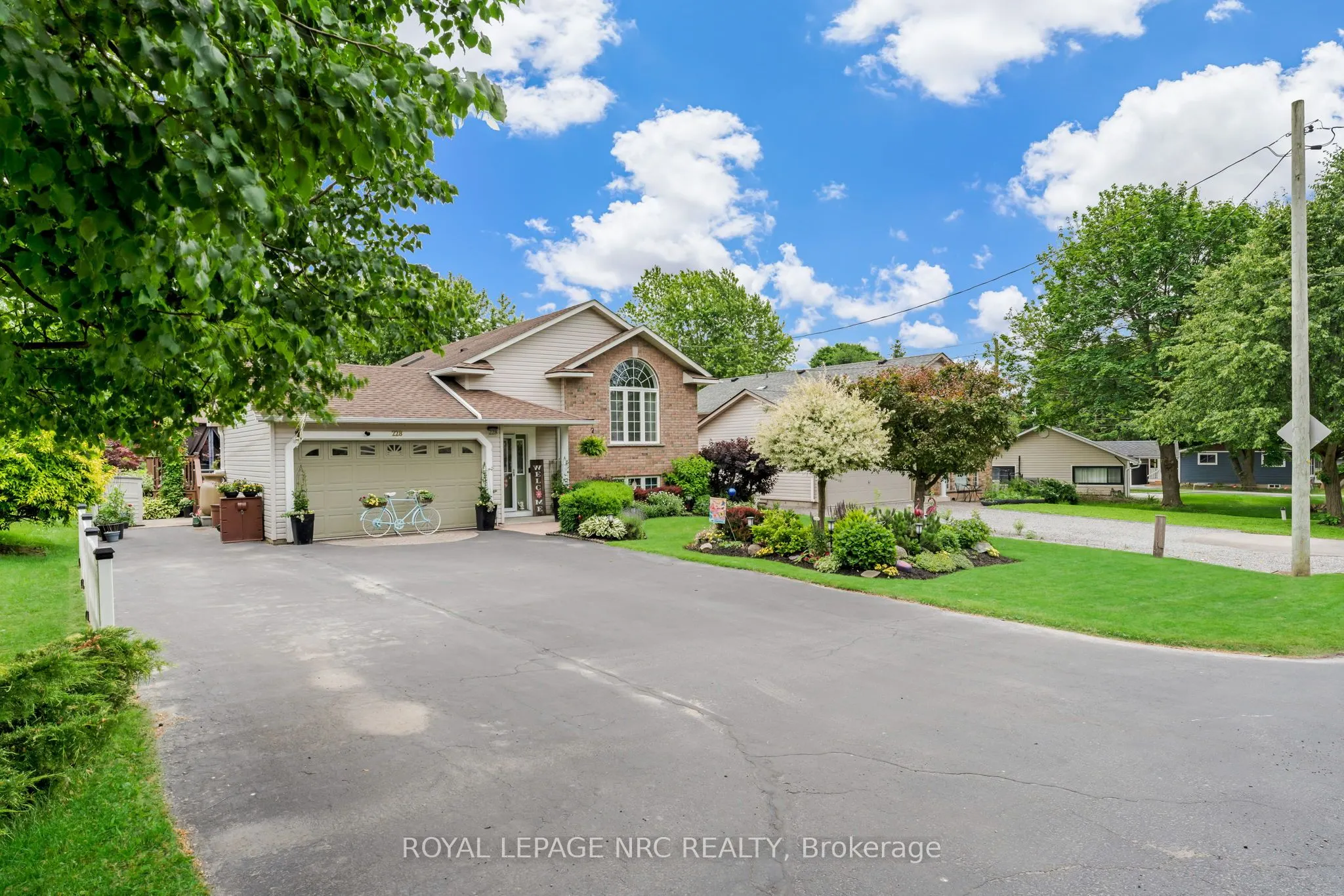 228 Ridge Road S