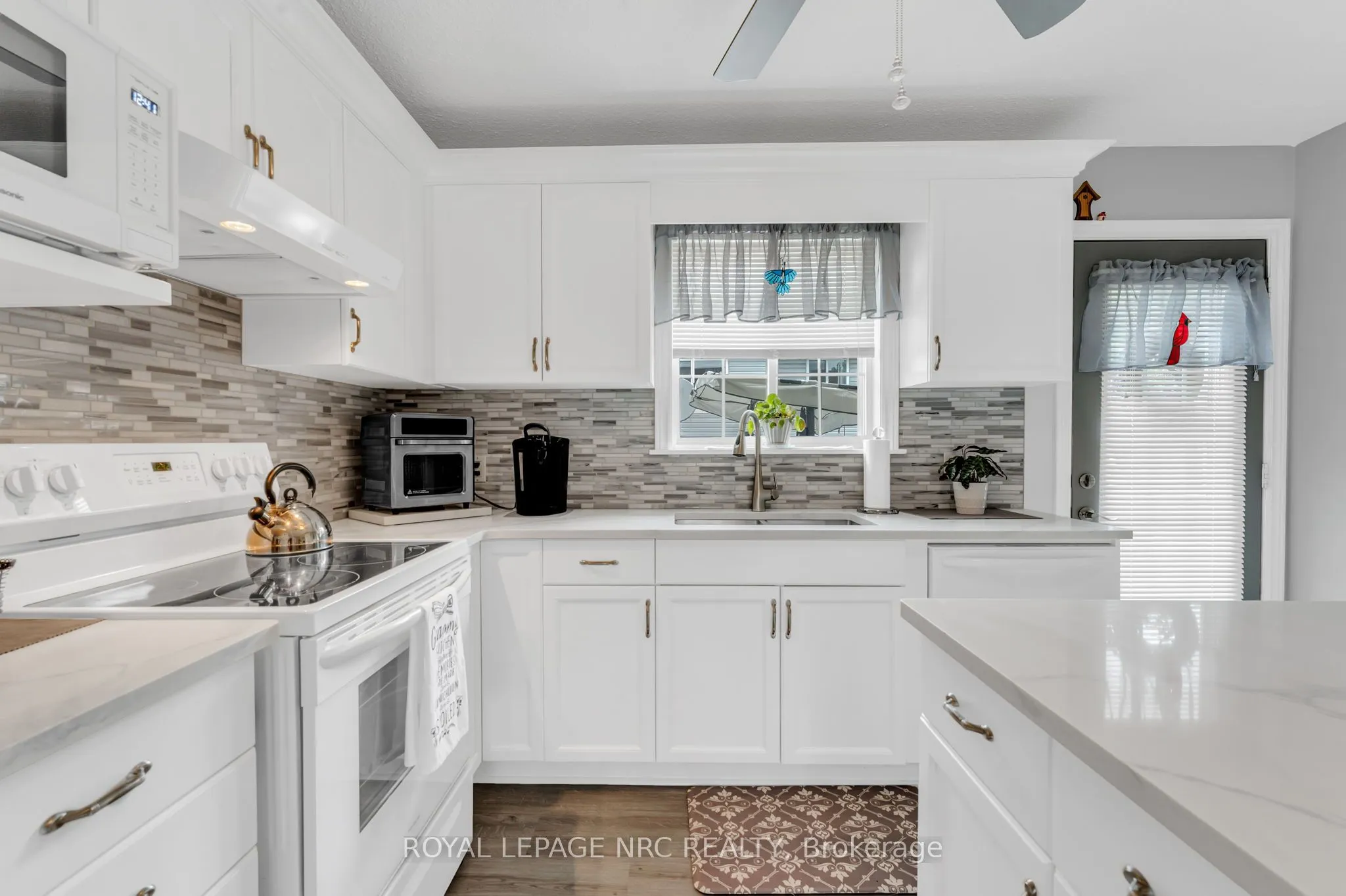 228 Ridge Road S