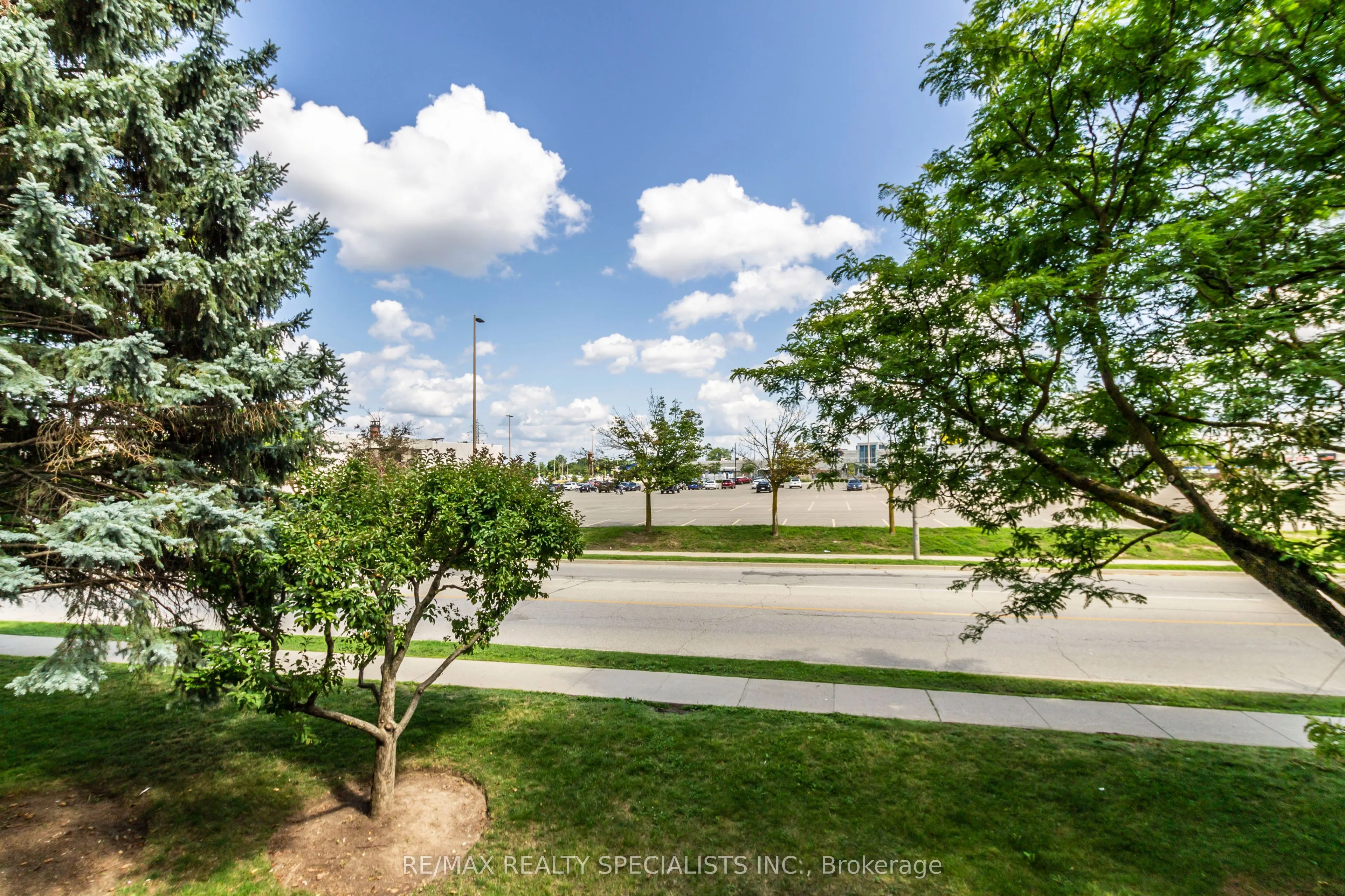 3085 Kingsway Drive, #52