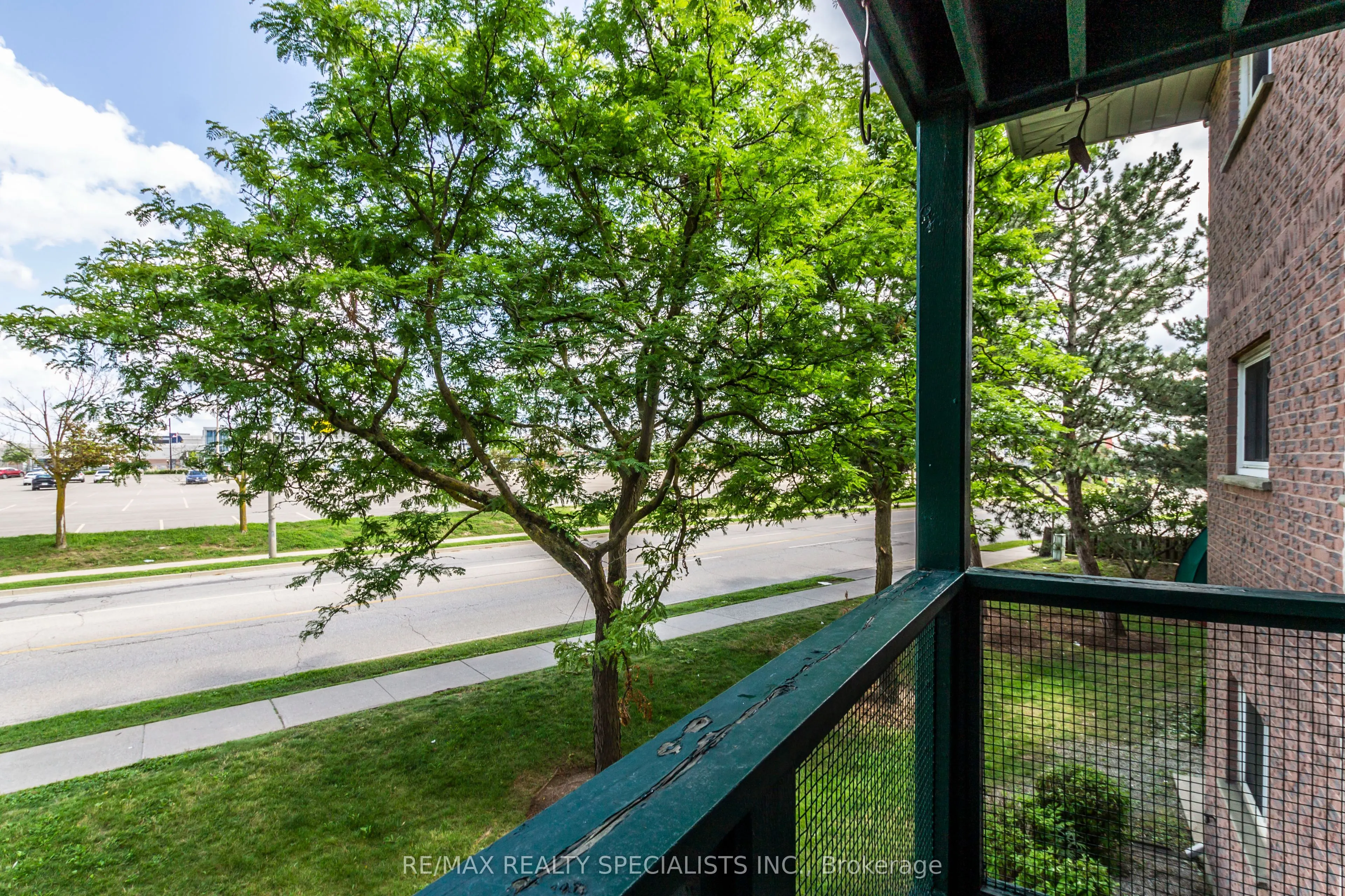 3085 Kingsway Drive, #52