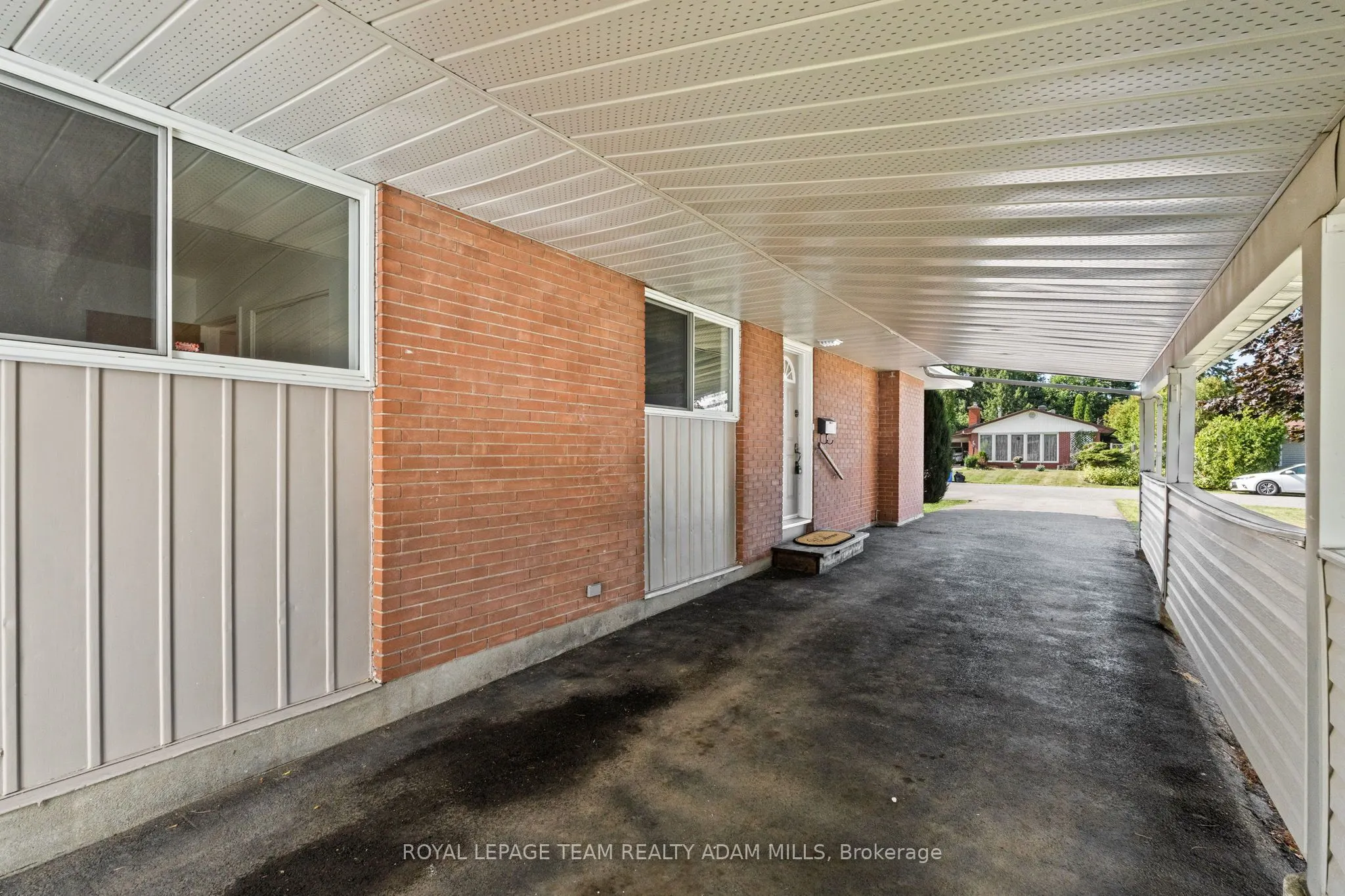 3 Domus Crescent