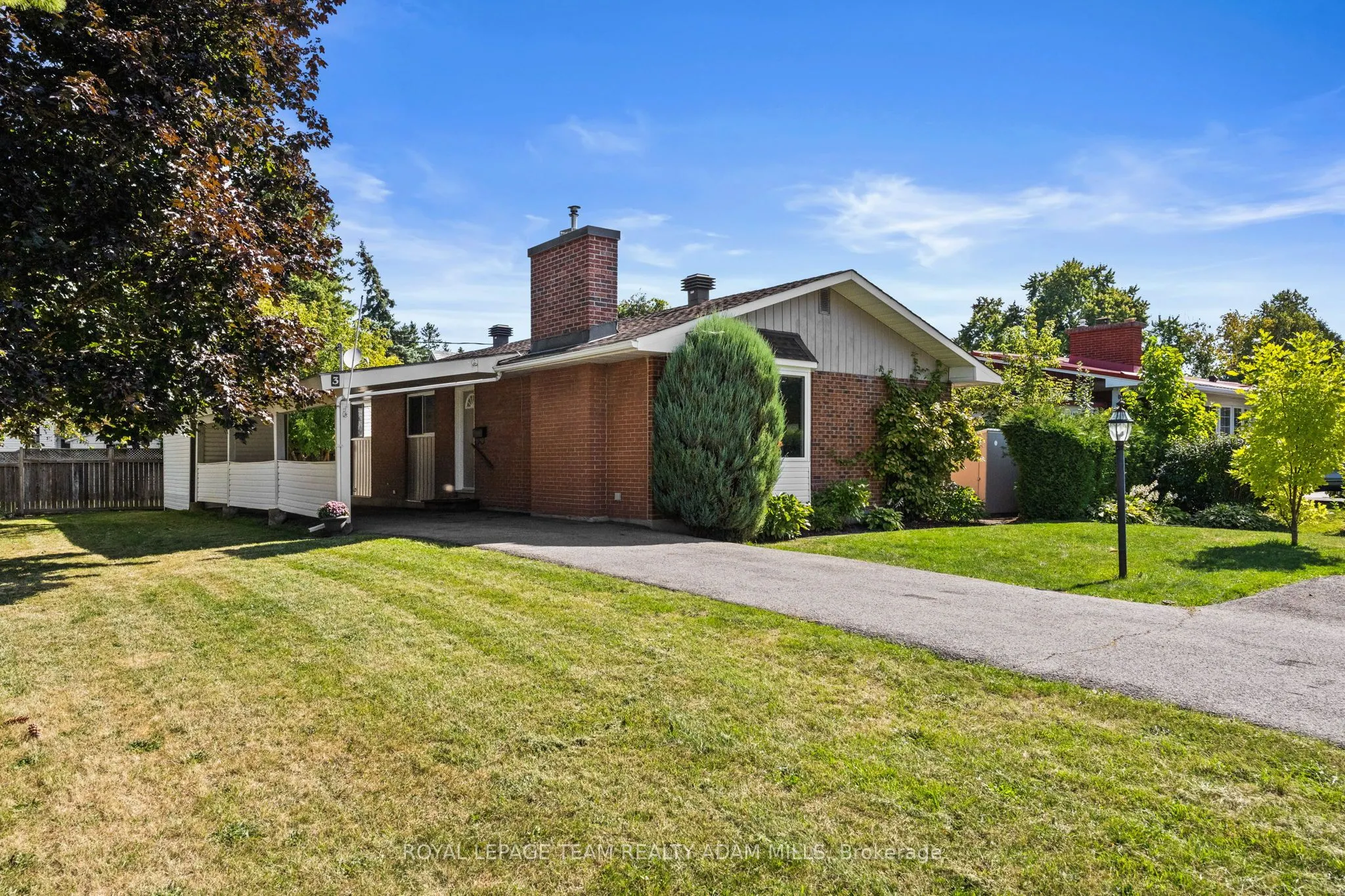 3 Domus Crescent