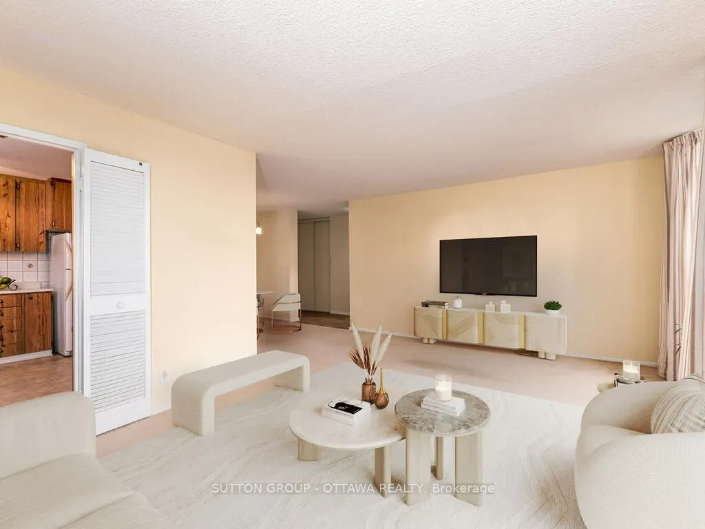 2951 Riverside Drive, #203