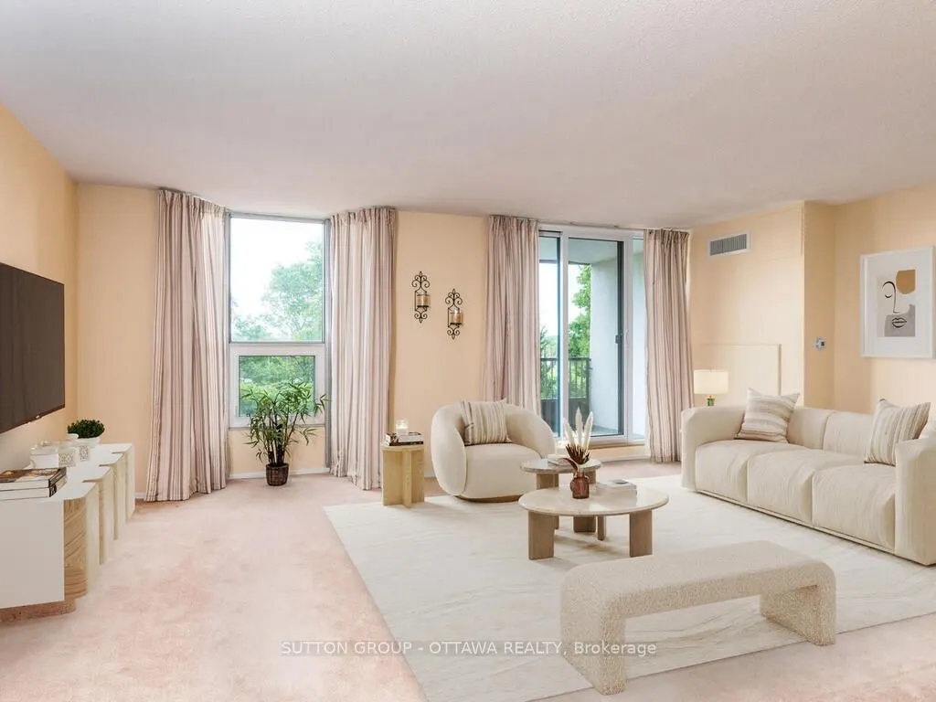 2951 Riverside Drive, #203