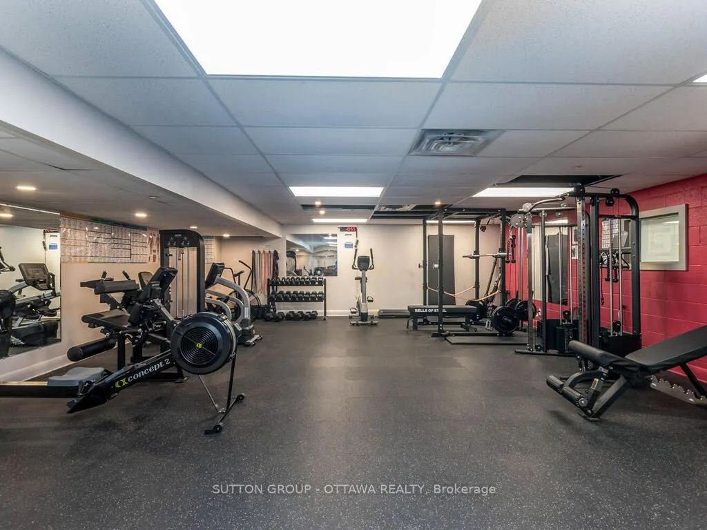 2951 Riverside Drive, #203