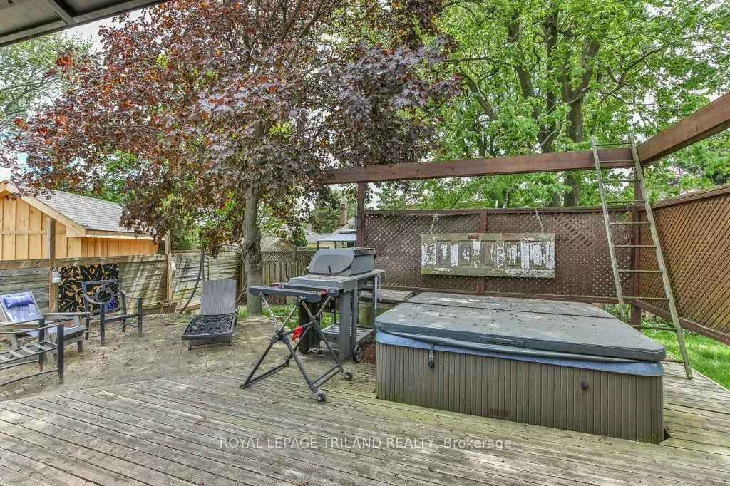 41 FOX MILL Court