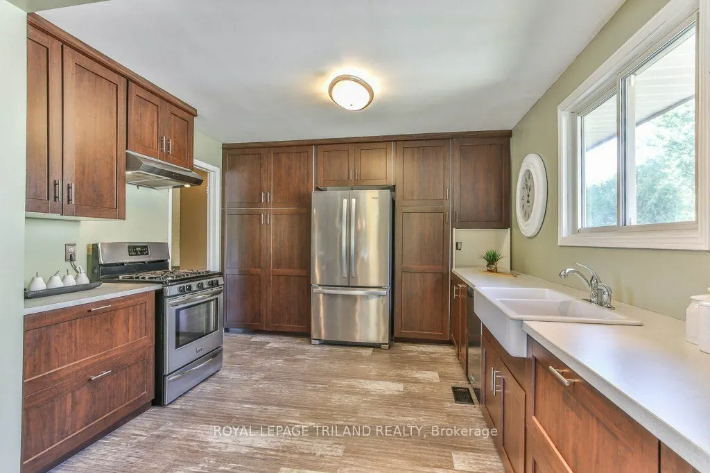 41 FOX MILL Court