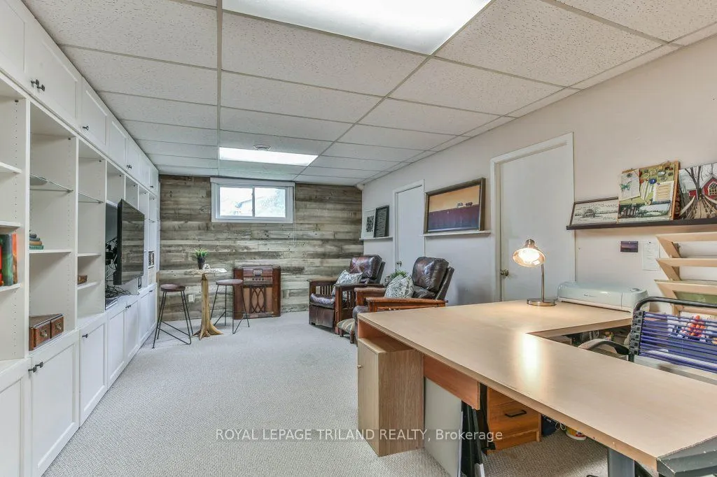41 FOX MILL Court