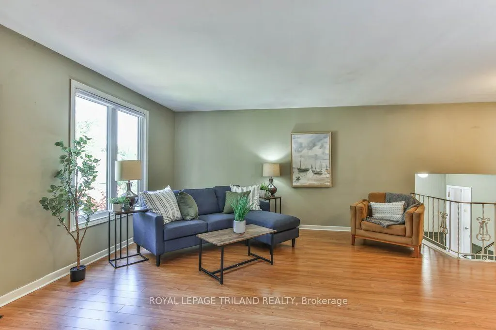 41 FOX MILL Court