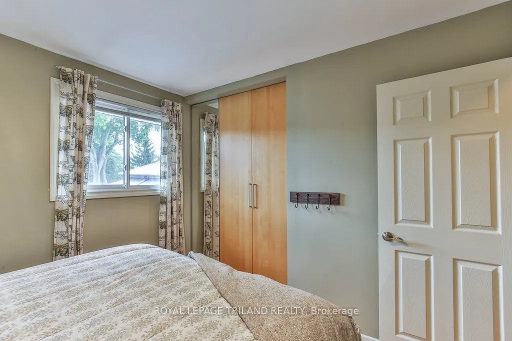 41 FOX MILL Court