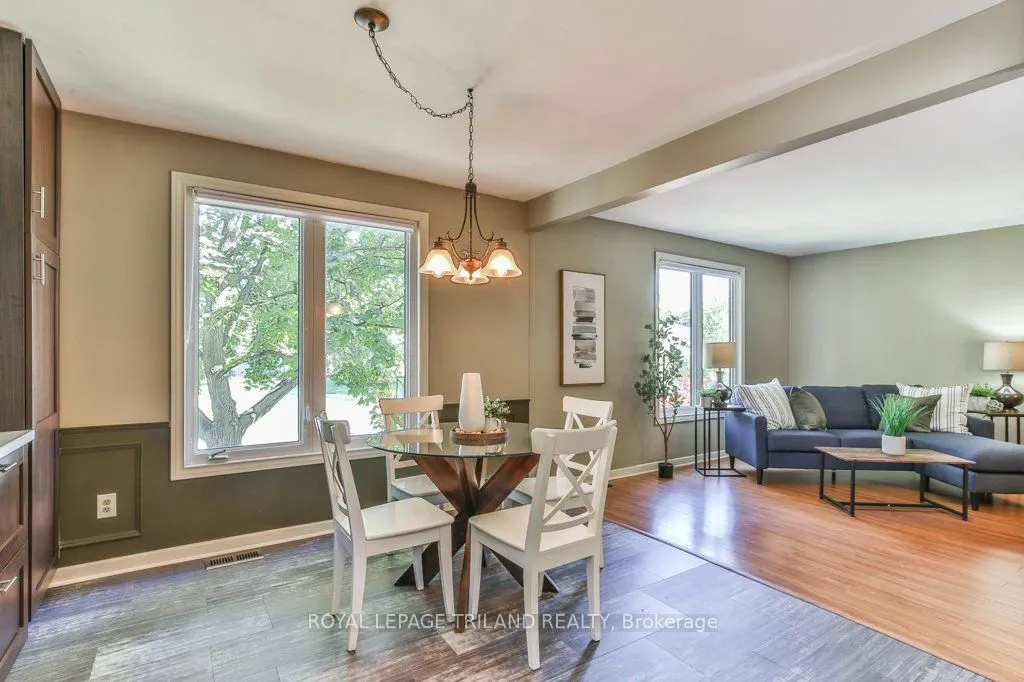 41 FOX MILL Court