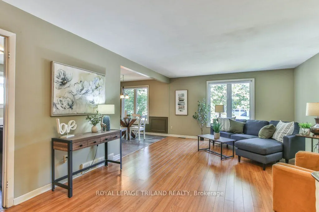 41 FOX MILL Court