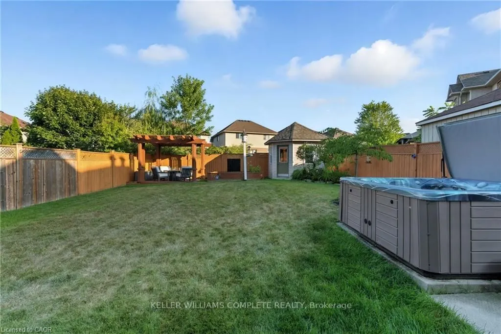 114 ARMOUR Crescent