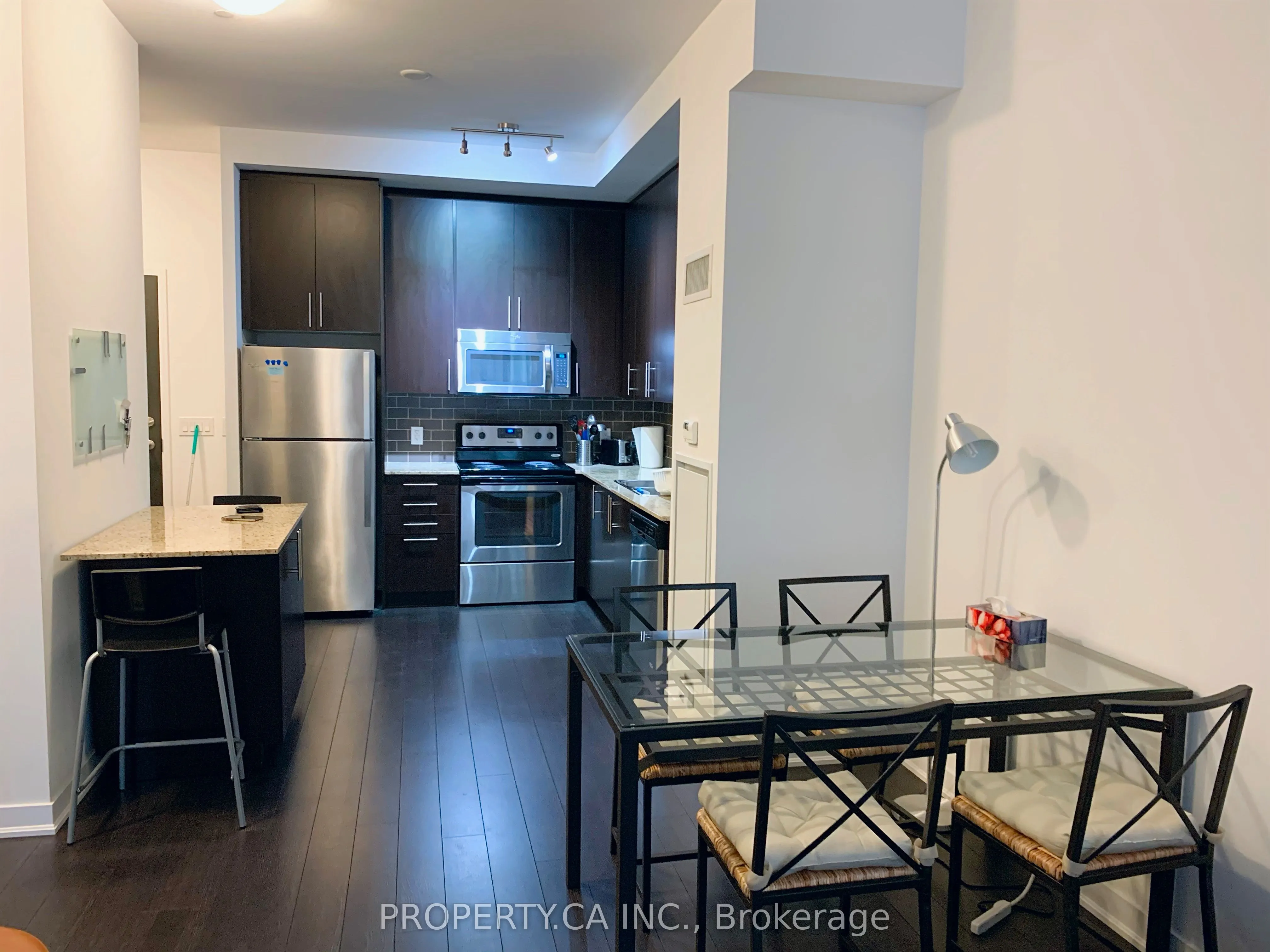 85 Duke Street W, #109