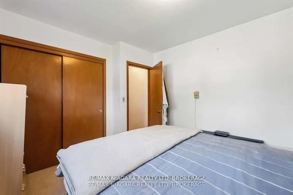 6579 Crawford Street