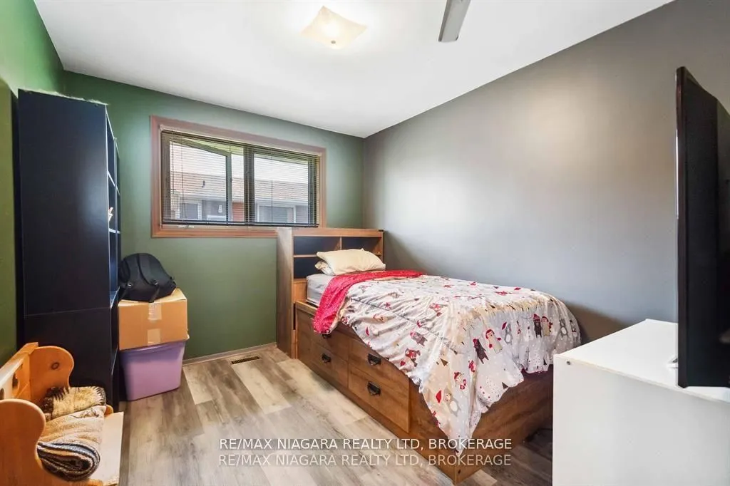 6579 Crawford Street