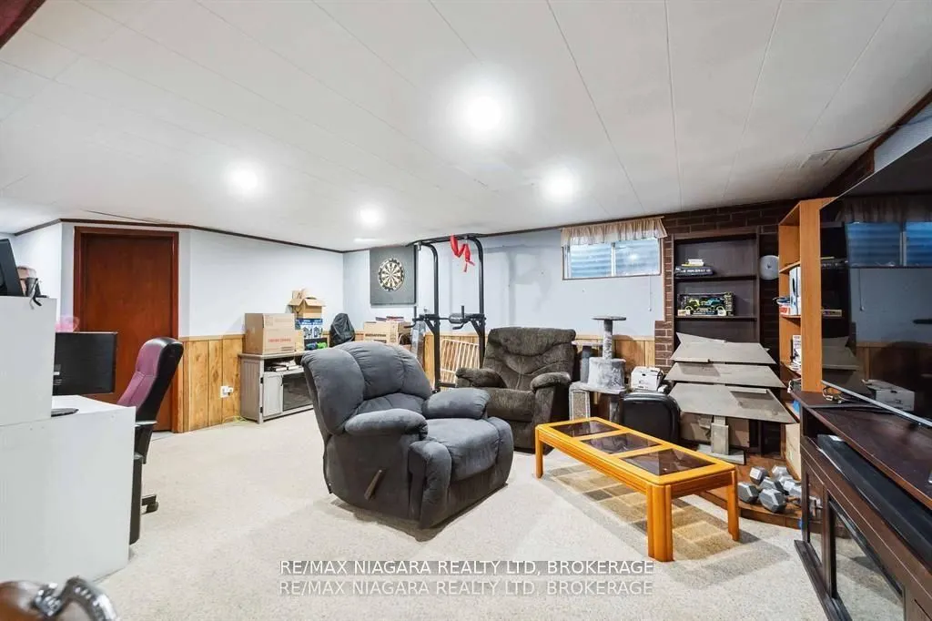 6579 Crawford Street