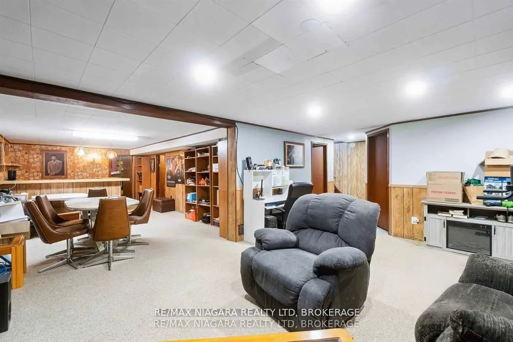 6579 Crawford Street