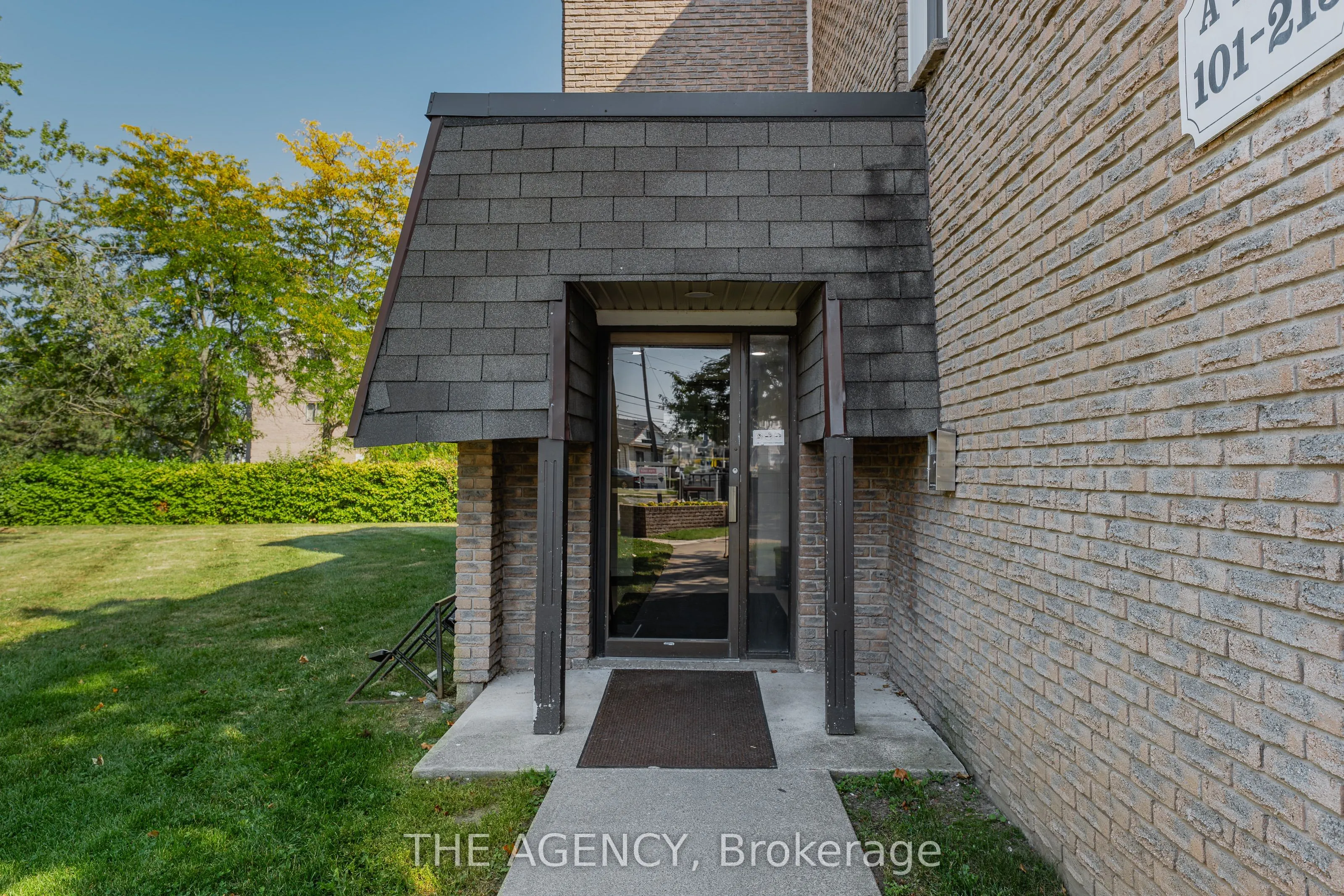 41 Rykert Street, #103