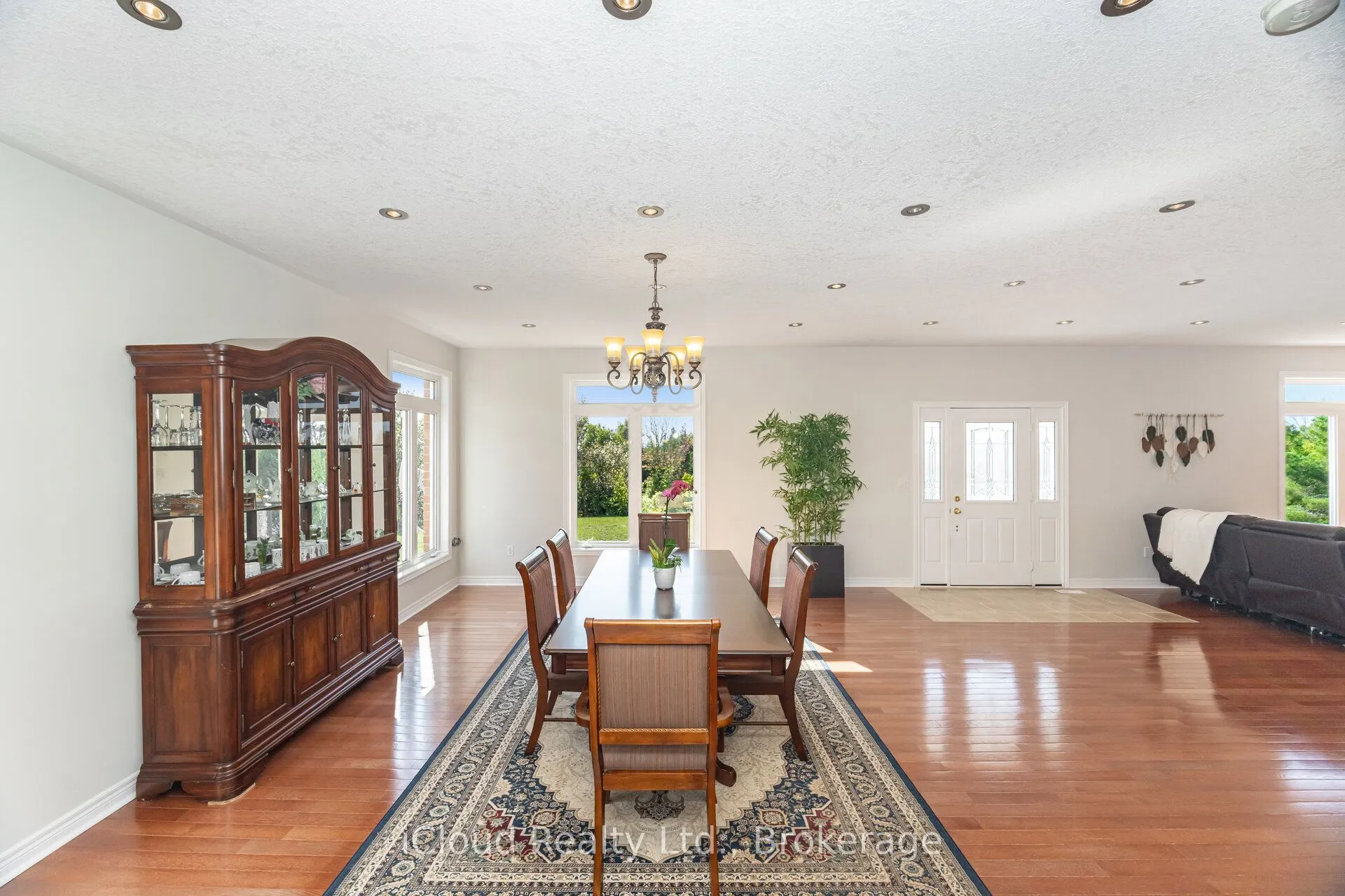 346195 15th Side Road