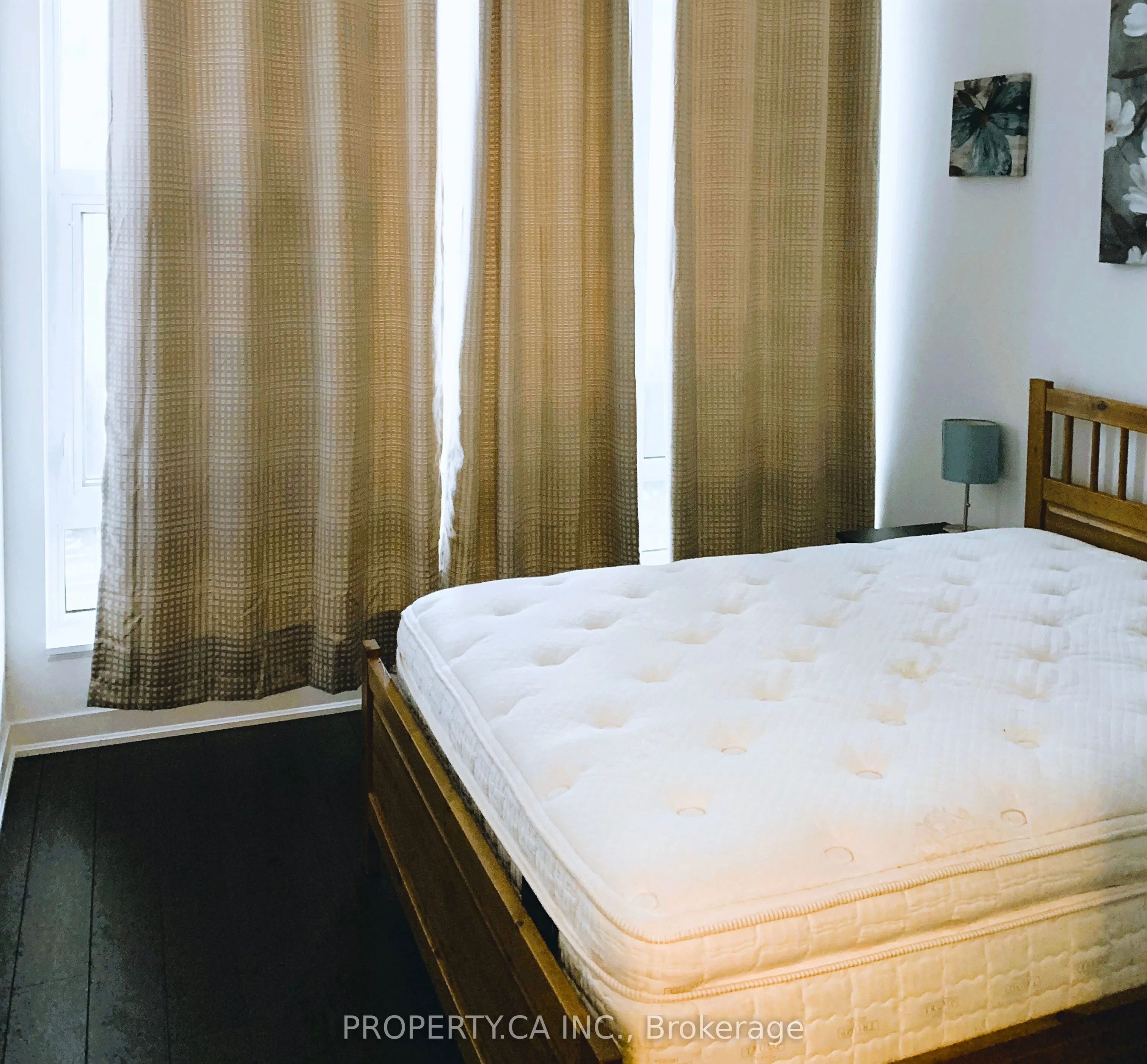 85 Duke Street W, #109
