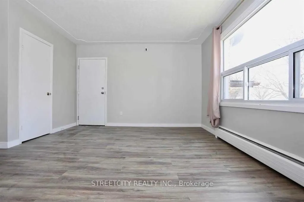 394 Thiel Street, #3