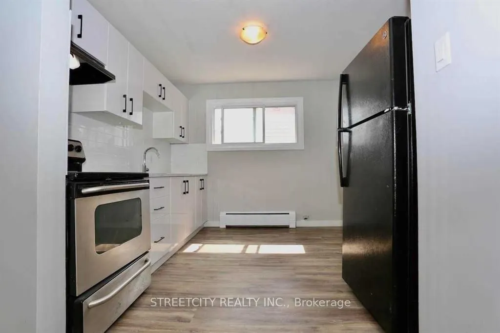 394 Thiel Street, #3