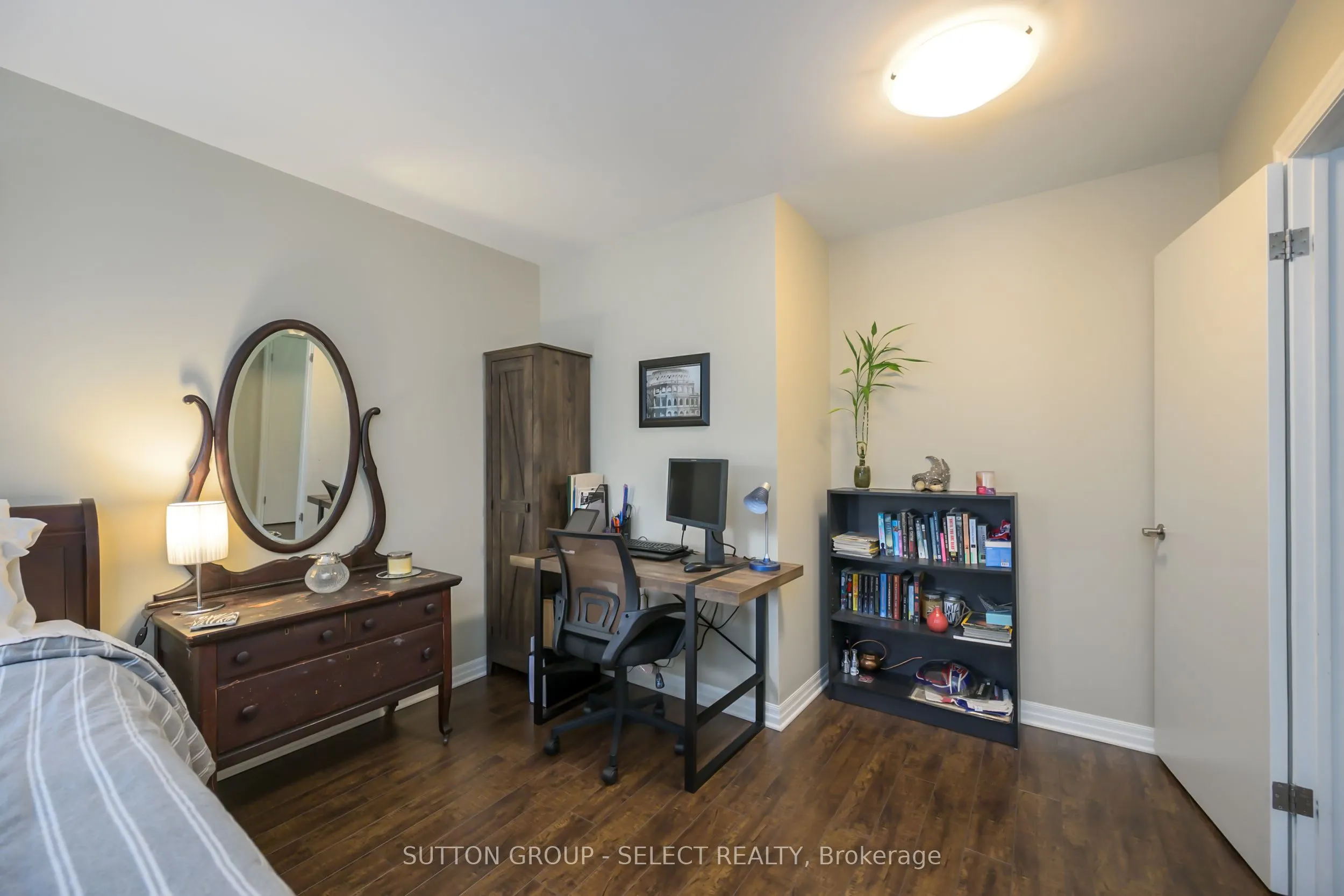 716 Fanshawe Park Road E, #4