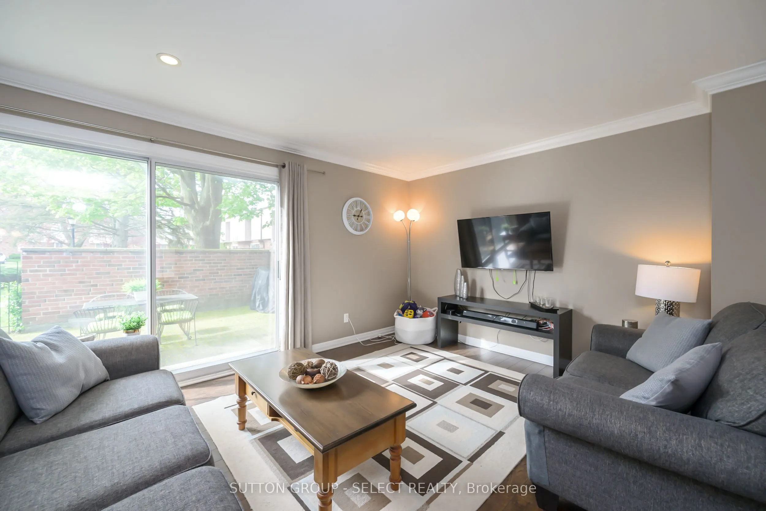 716 Fanshawe Park Road E, #4