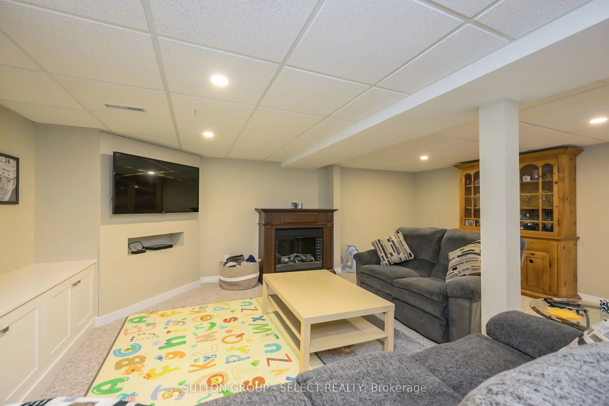 716 Fanshawe Park Road E, #4