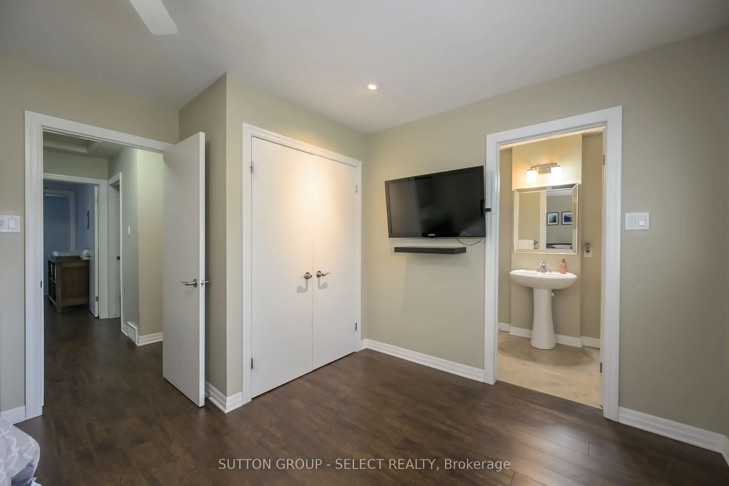716 Fanshawe Park Road E, #4